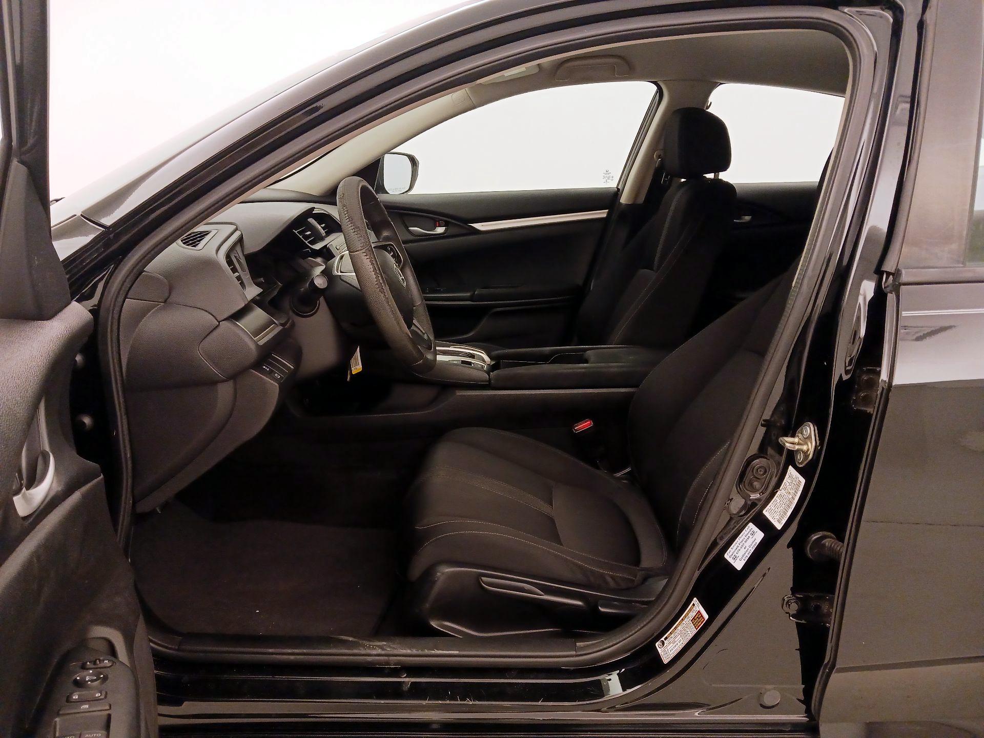 Thumbnail: 2016 Honda Civic - 11