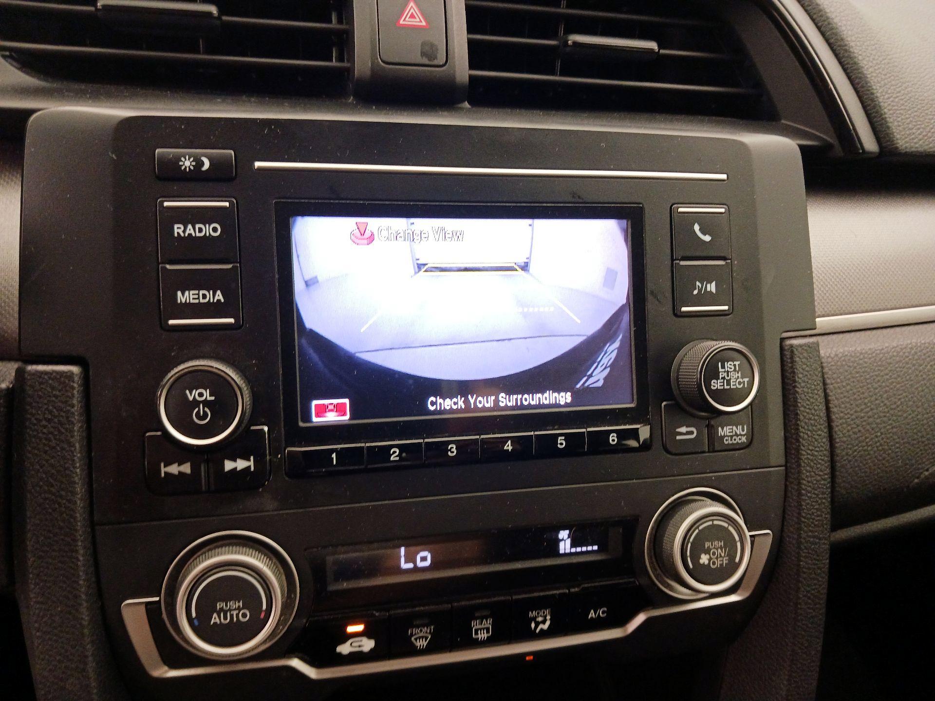 Thumbnail: 2016 Honda Civic - 14