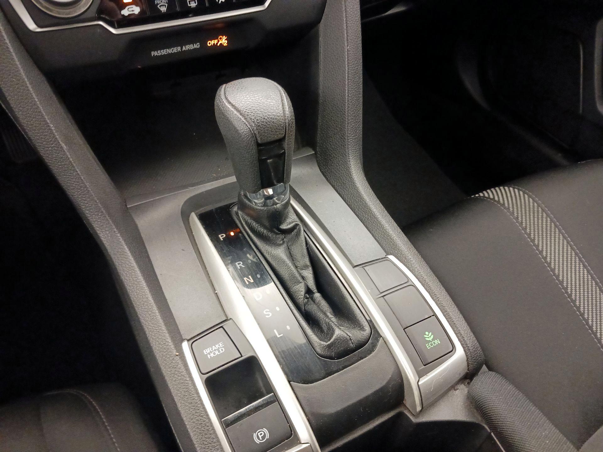 Thumbnail: 2016 Honda Civic - 17