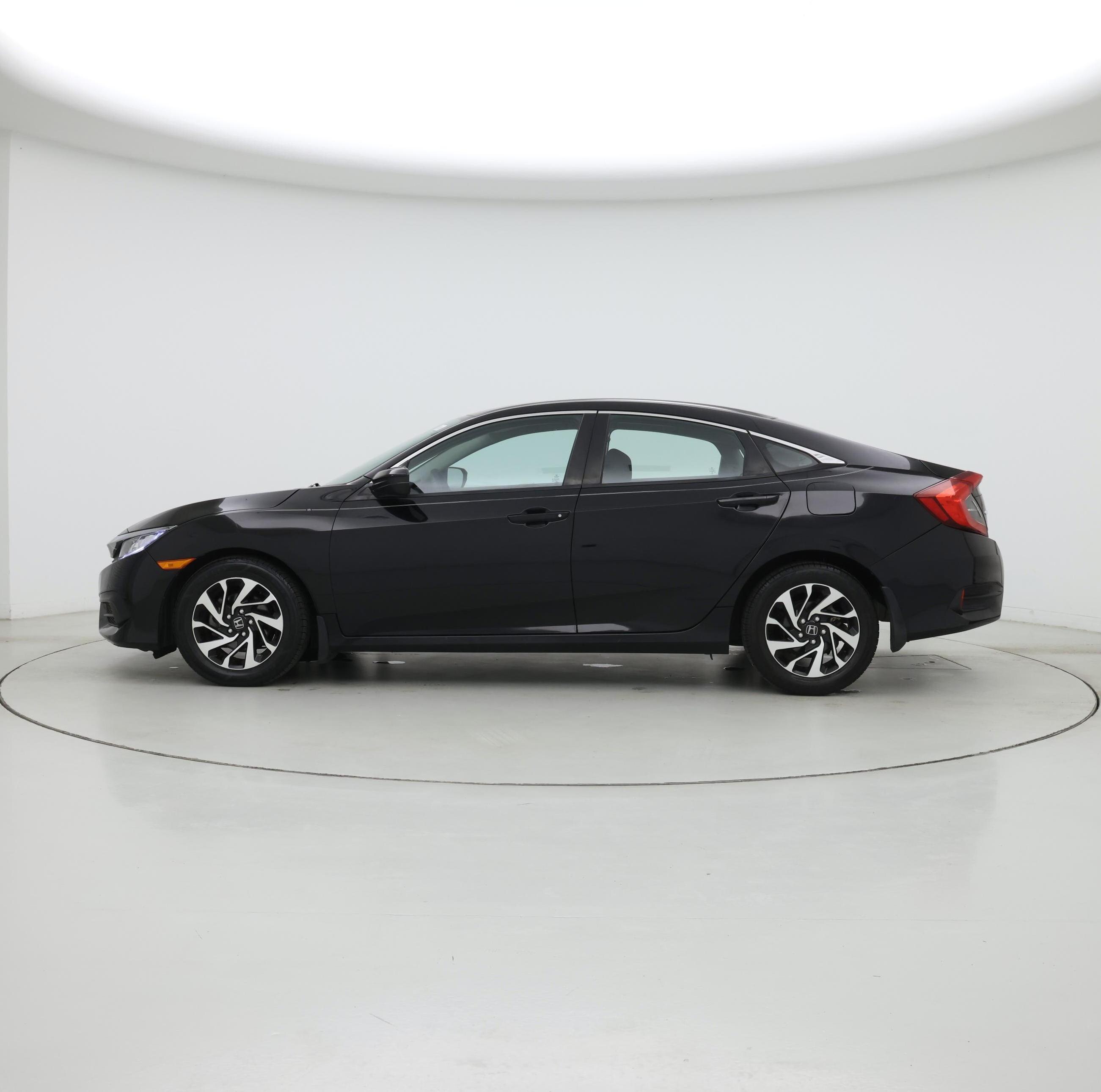 Thumbnail: 2016 Honda Civic - 3