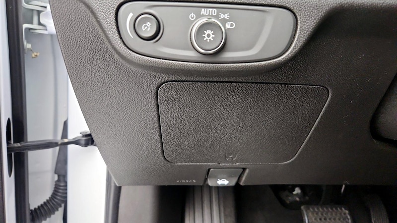 2023 Chevrolet Bolt EUV LT 13
