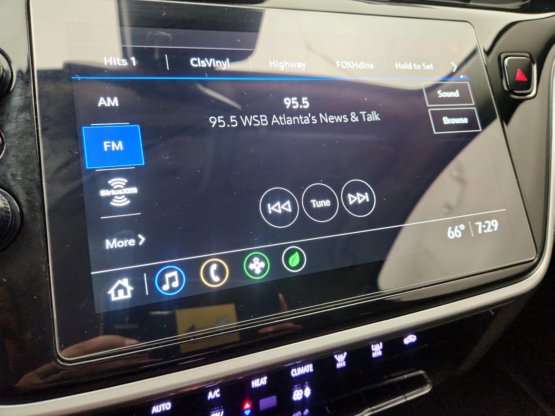 Thumbnail: 2023 Chevrolet Bolt EUV - 15
