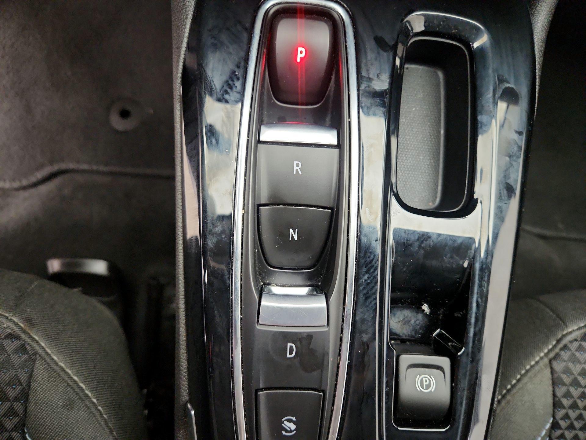 Thumbnail: 2023 Chevrolet Bolt EUV - 17