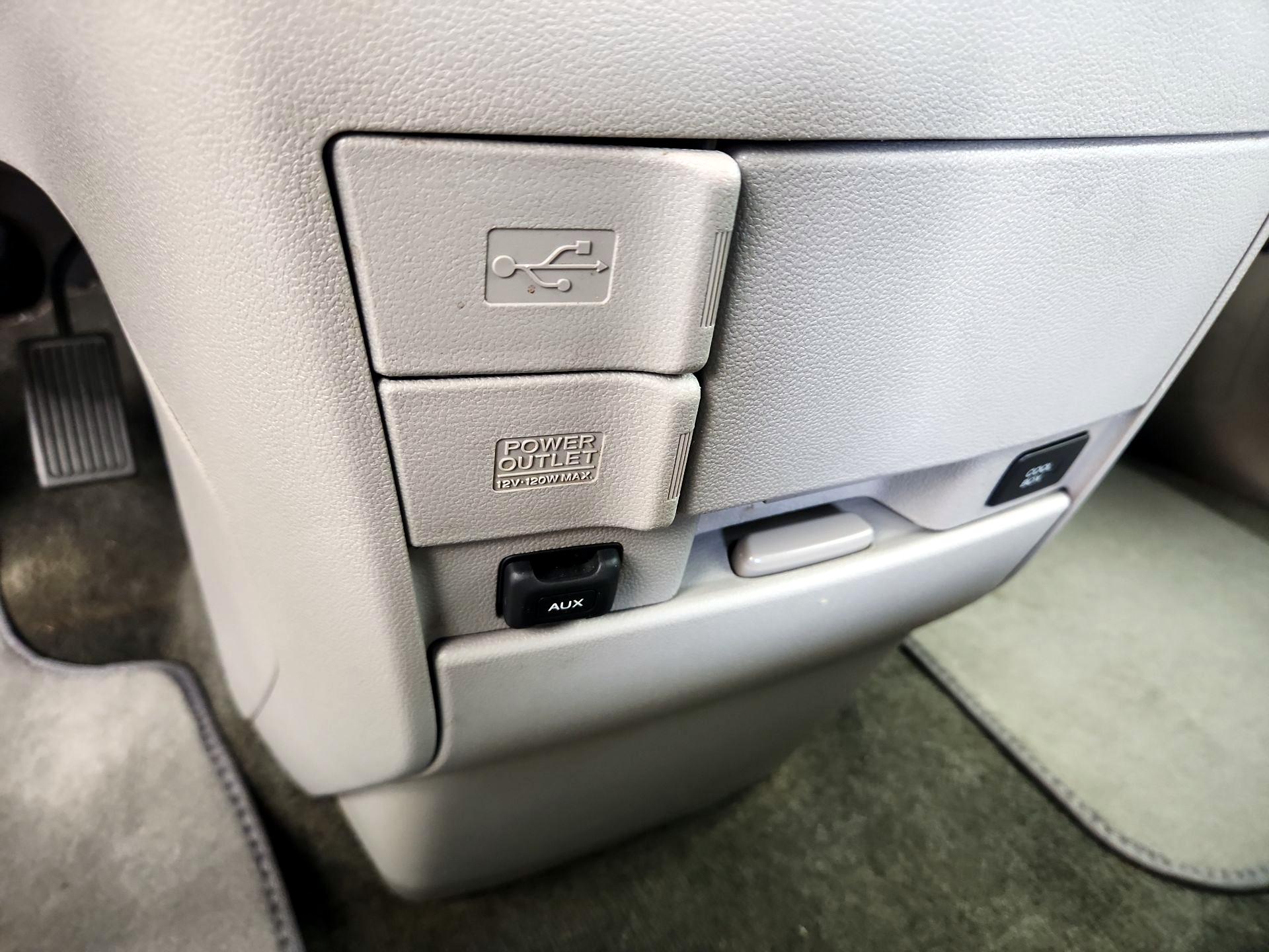 Thumbnail: 2016 Honda Odyssey - 18