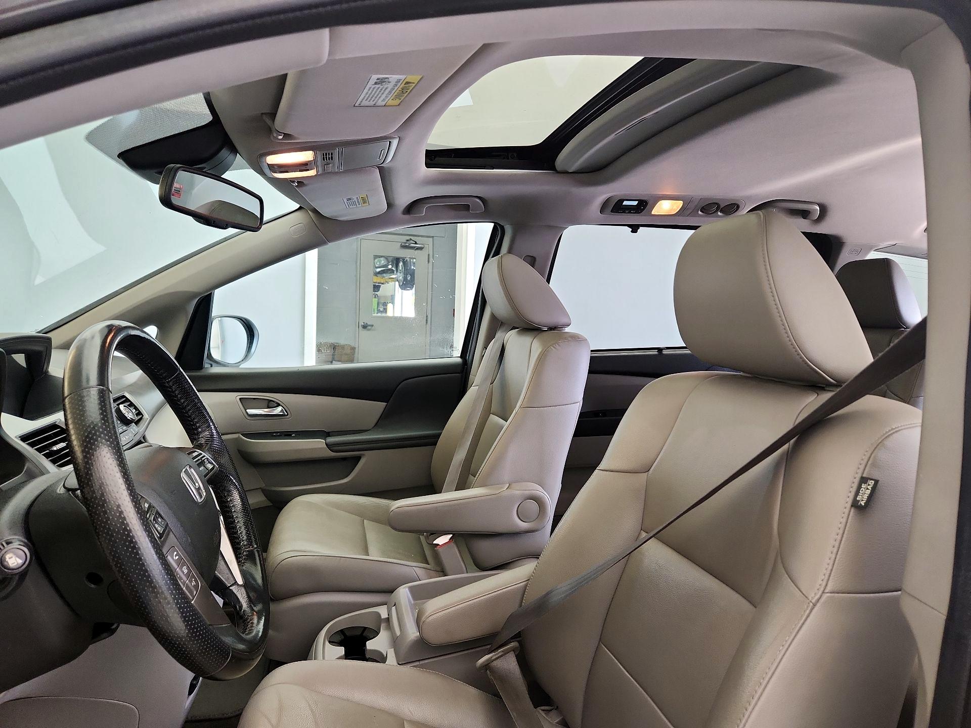 Thumbnail: 2016 Honda Odyssey - 19