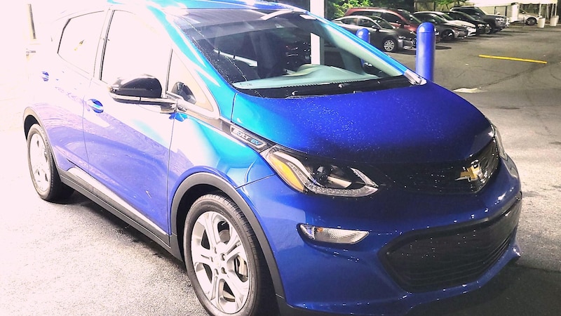 2021 Chevrolet Bolt EV LT Hero Image