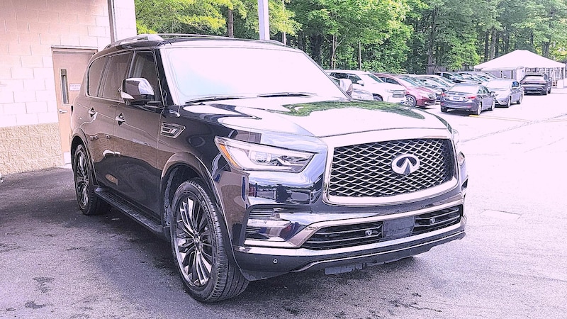 2021 INFINITI QX80 Premium Select Hero Image