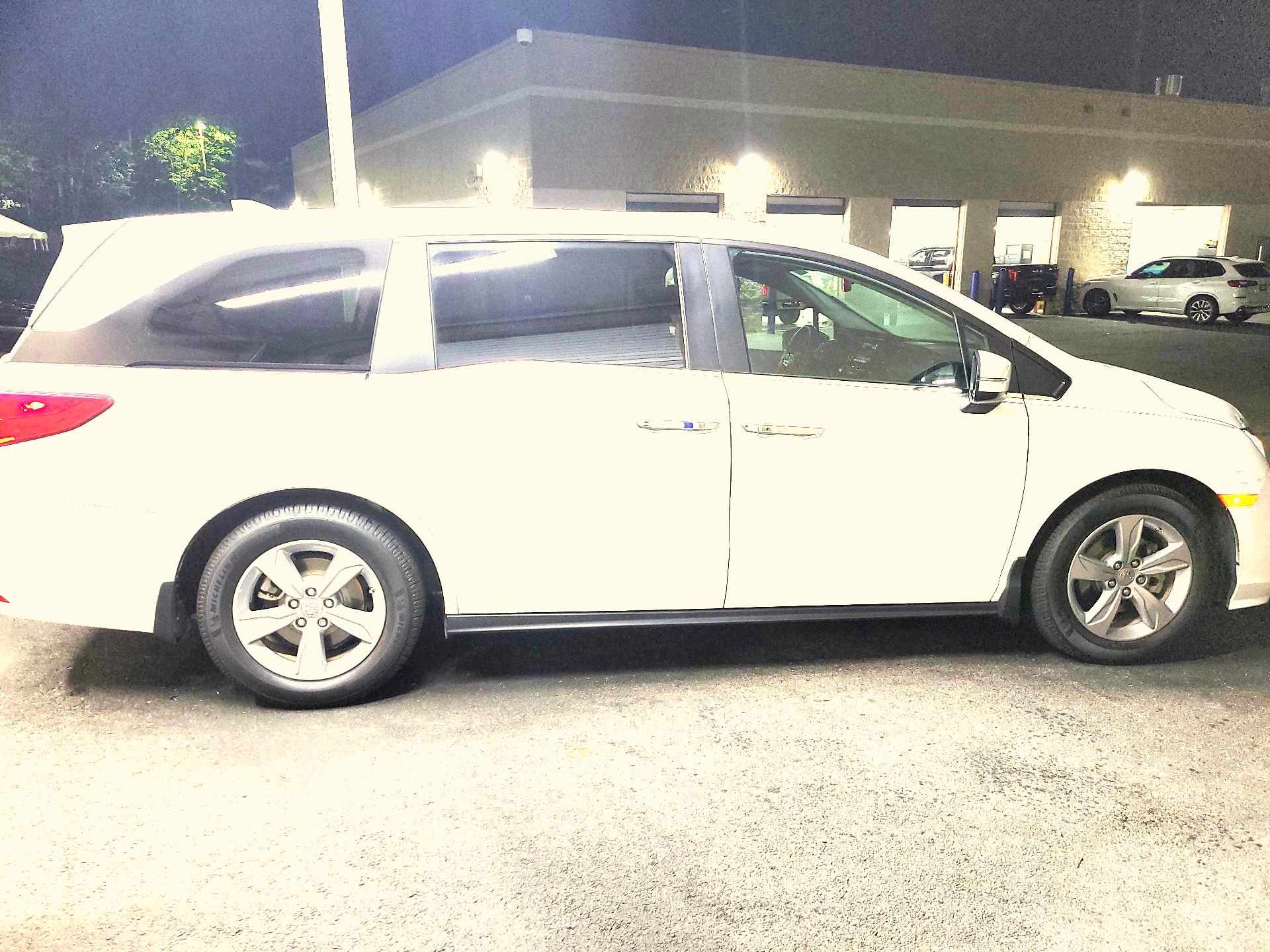 Thumbnail: 2020 Honda Odyssey - 4