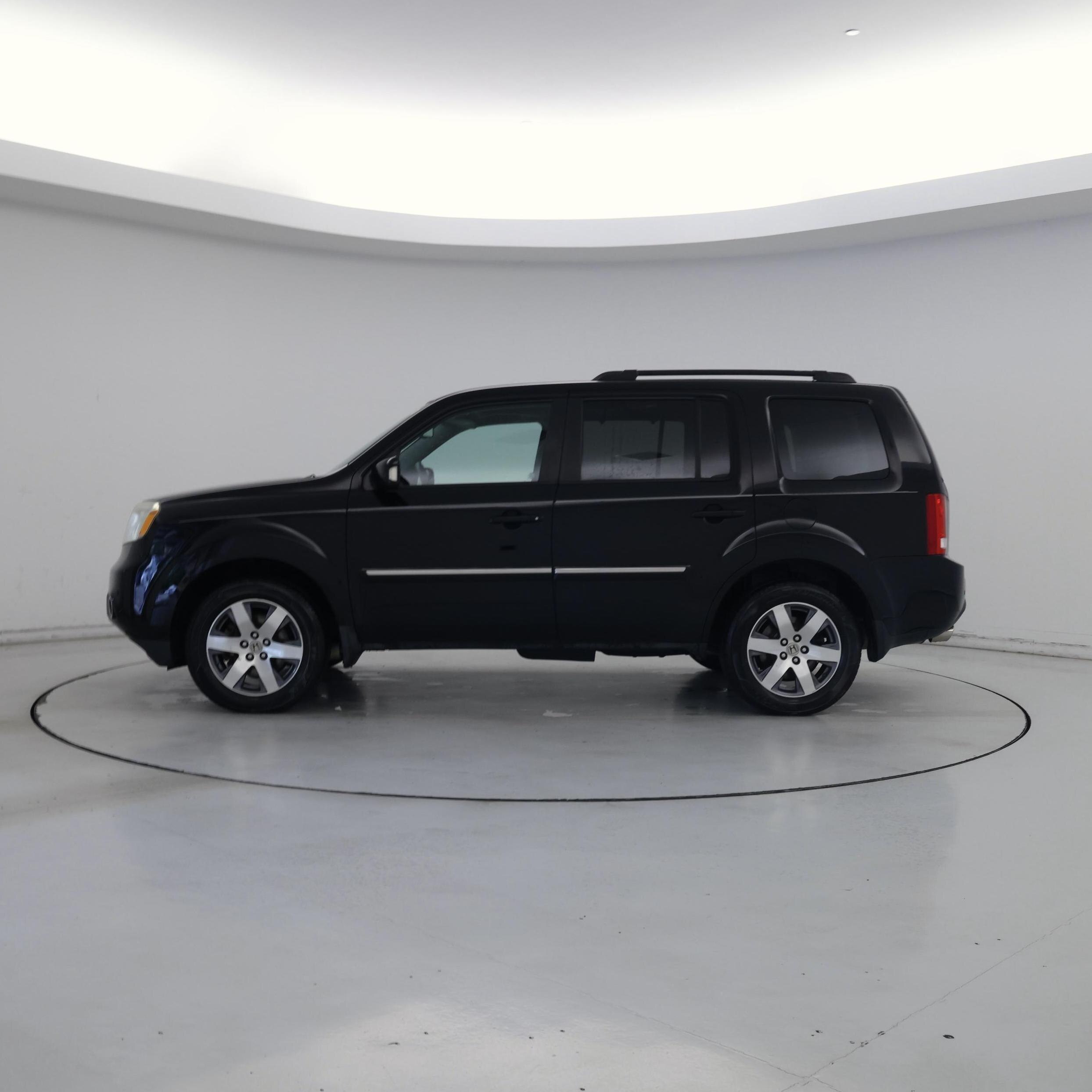 Thumbnail: 2013 Honda Pilot - 3