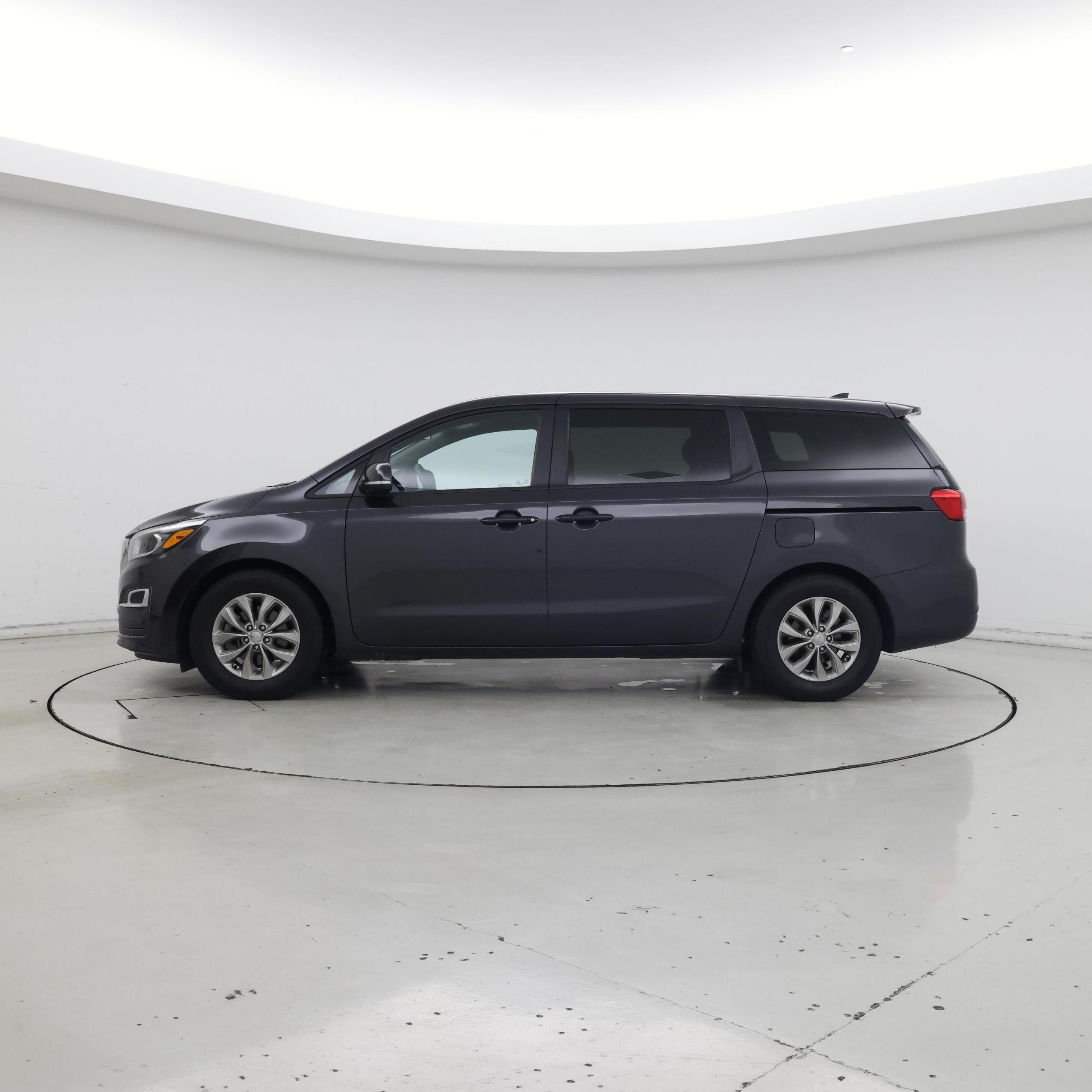 Thumbnail: 2019 Kia Sedona - 3