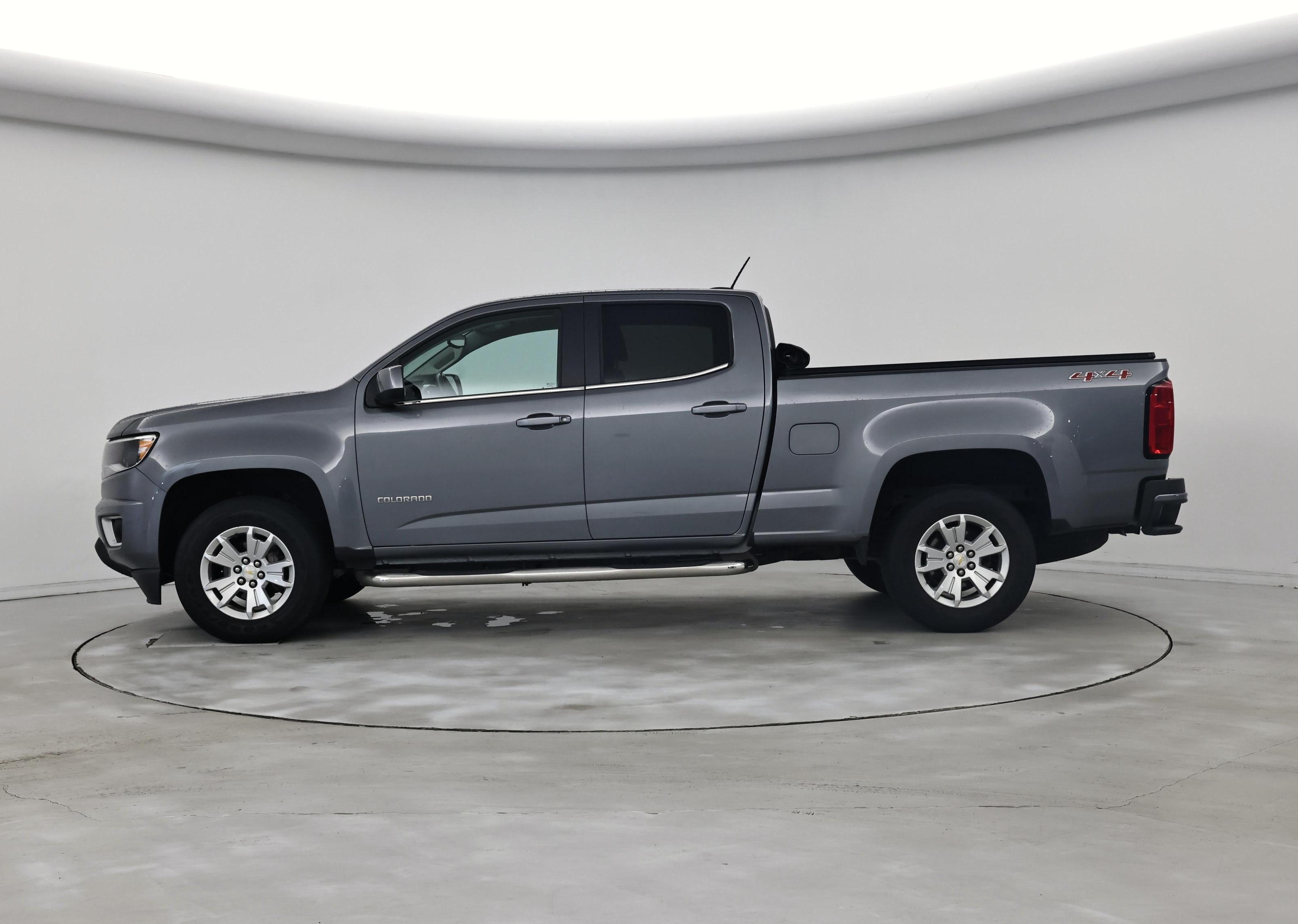 Thumbnail: 2019 Chevrolet Colorado - 3