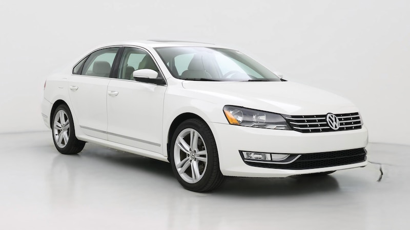 2015 Volkswagen Passat SEL Hero Image