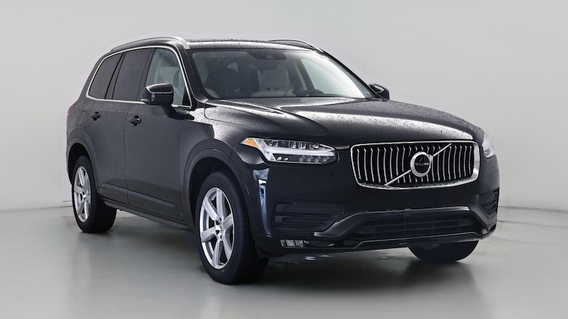 2022 Volvo XC90 T5 Momentum Hero Image