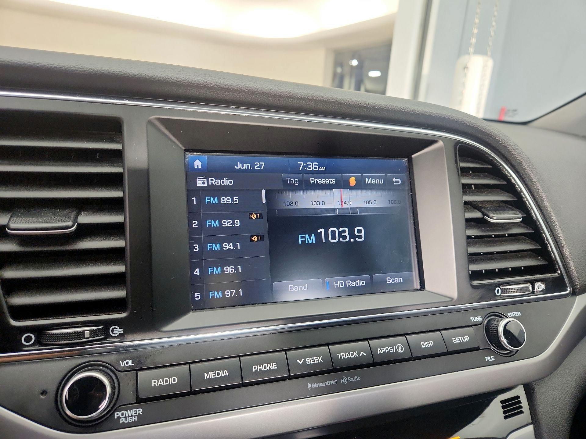 Thumbnail: 2017 Hyundai Elantra - 15