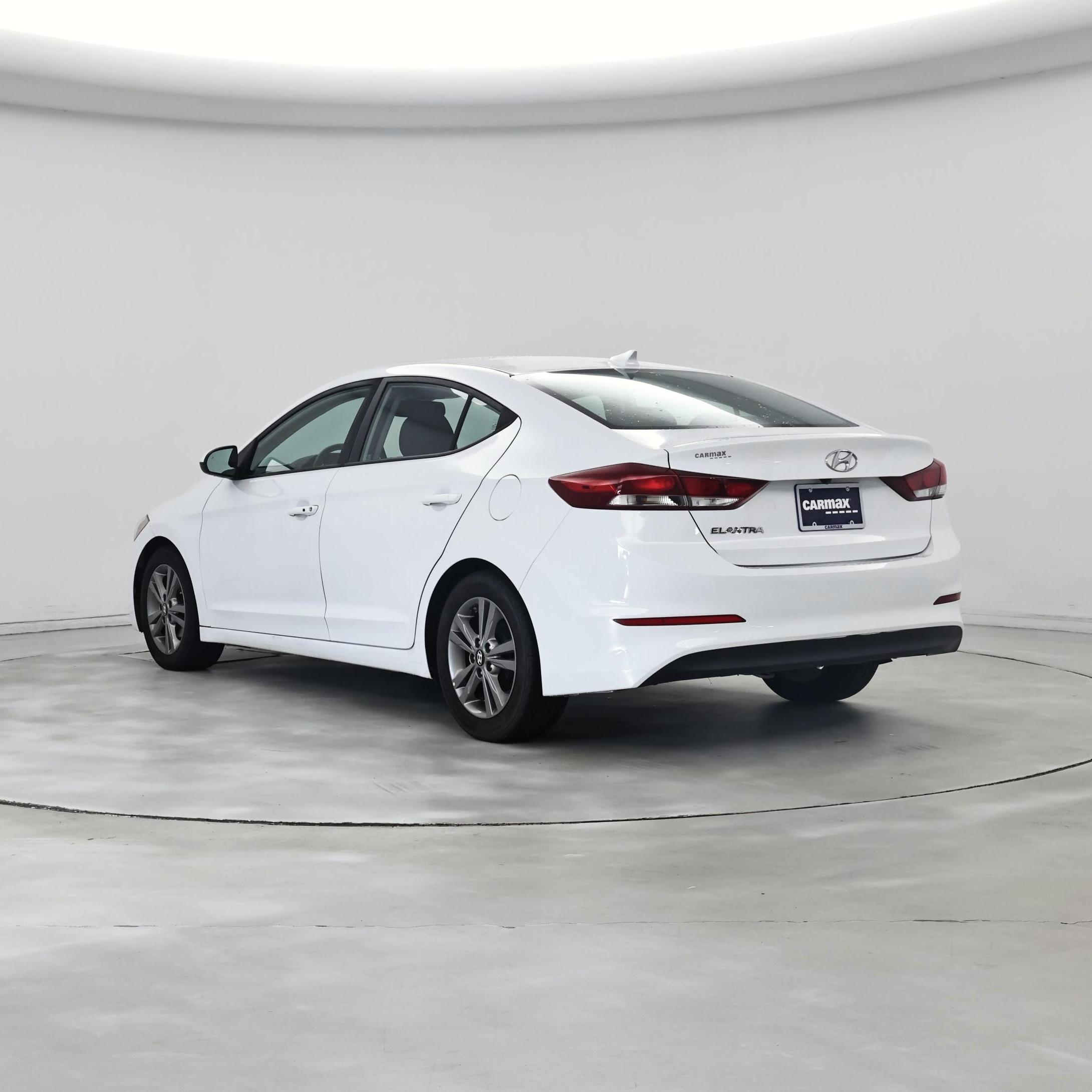 Thumbnail: 2017 Hyundai Elantra - 2