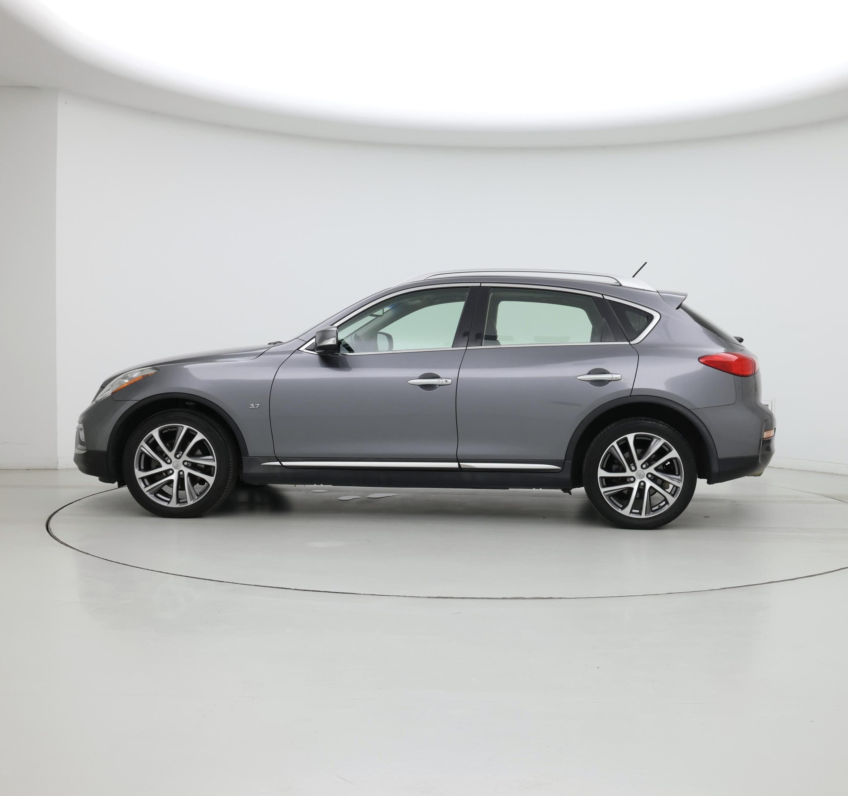 Thumbnail: 2016 INFINITI QX50 - 3