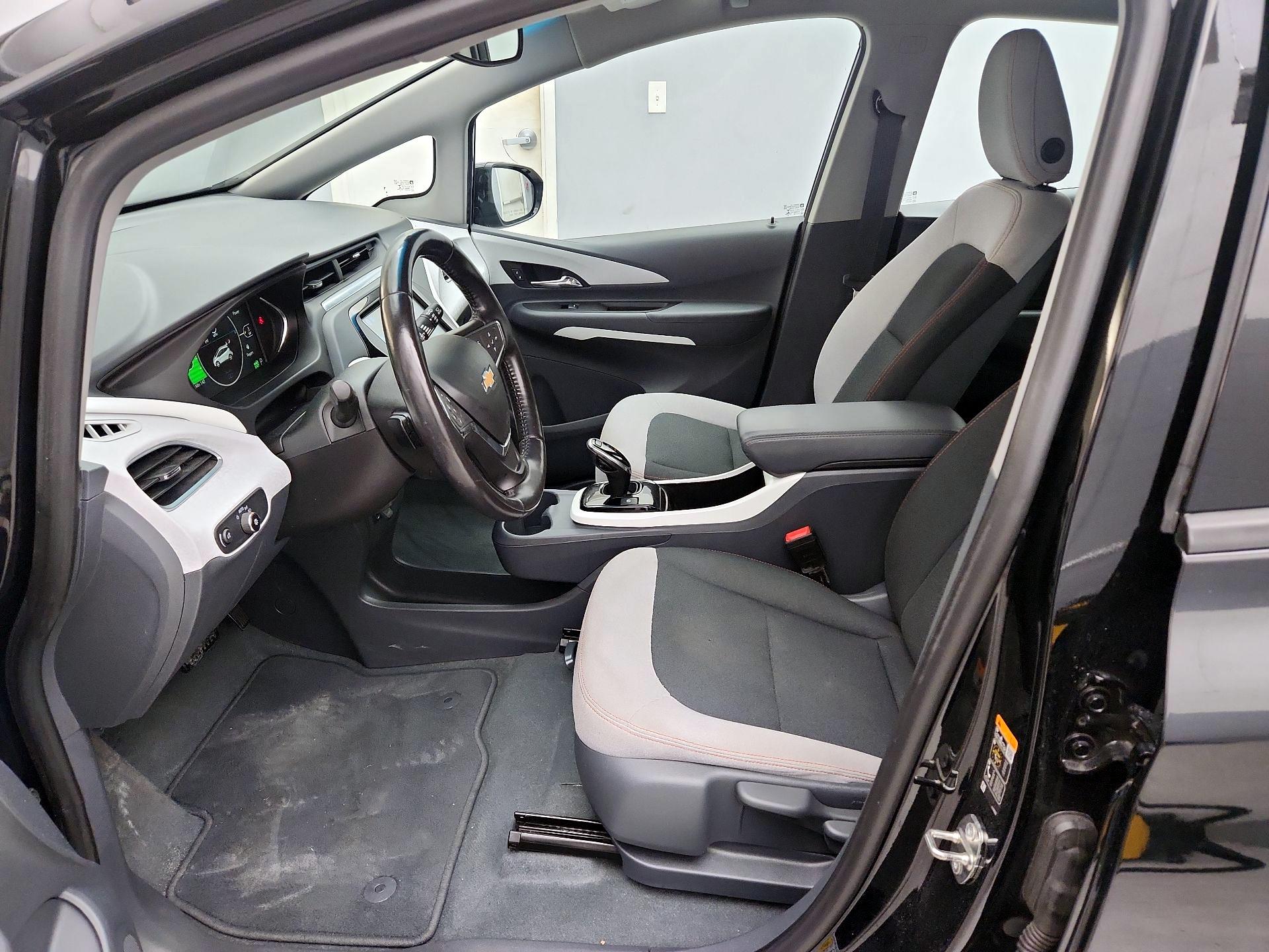 Thumbnail: 2020 Chevrolet Bolt EV - 11