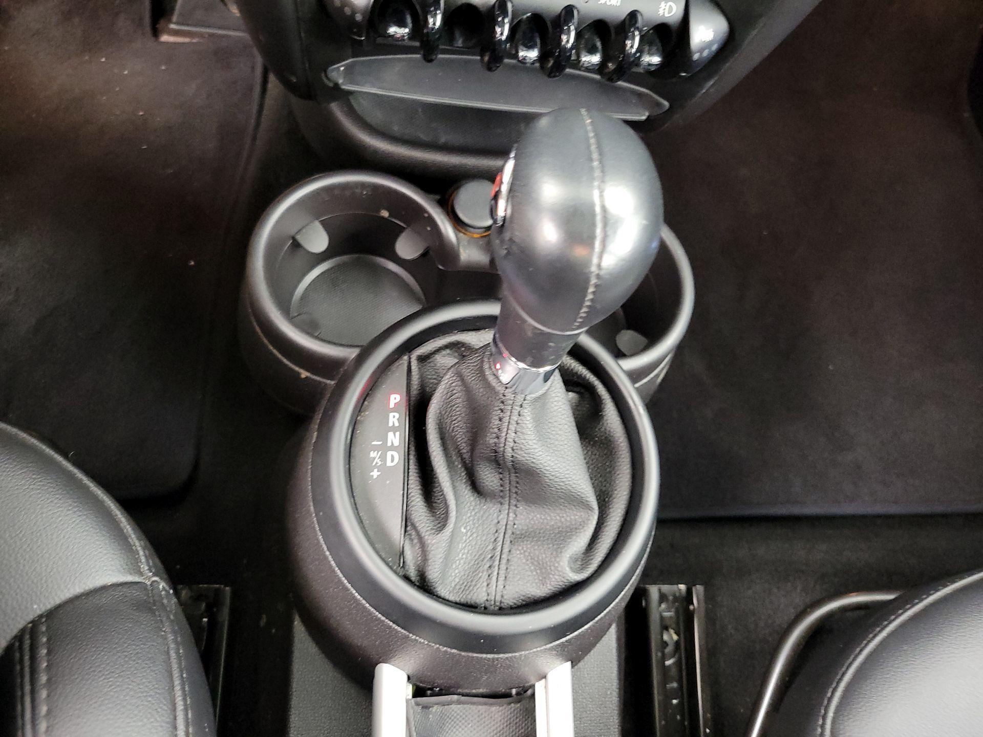Thumbnail: 2015 MINI Cooper Countryman - 15