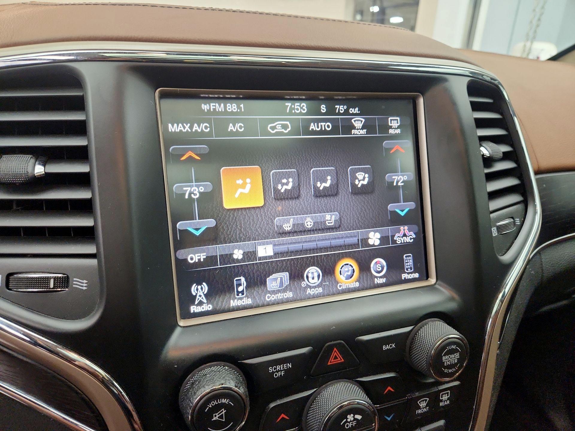 Thumbnail: 2016 Jeep Grand Cherokee - 16