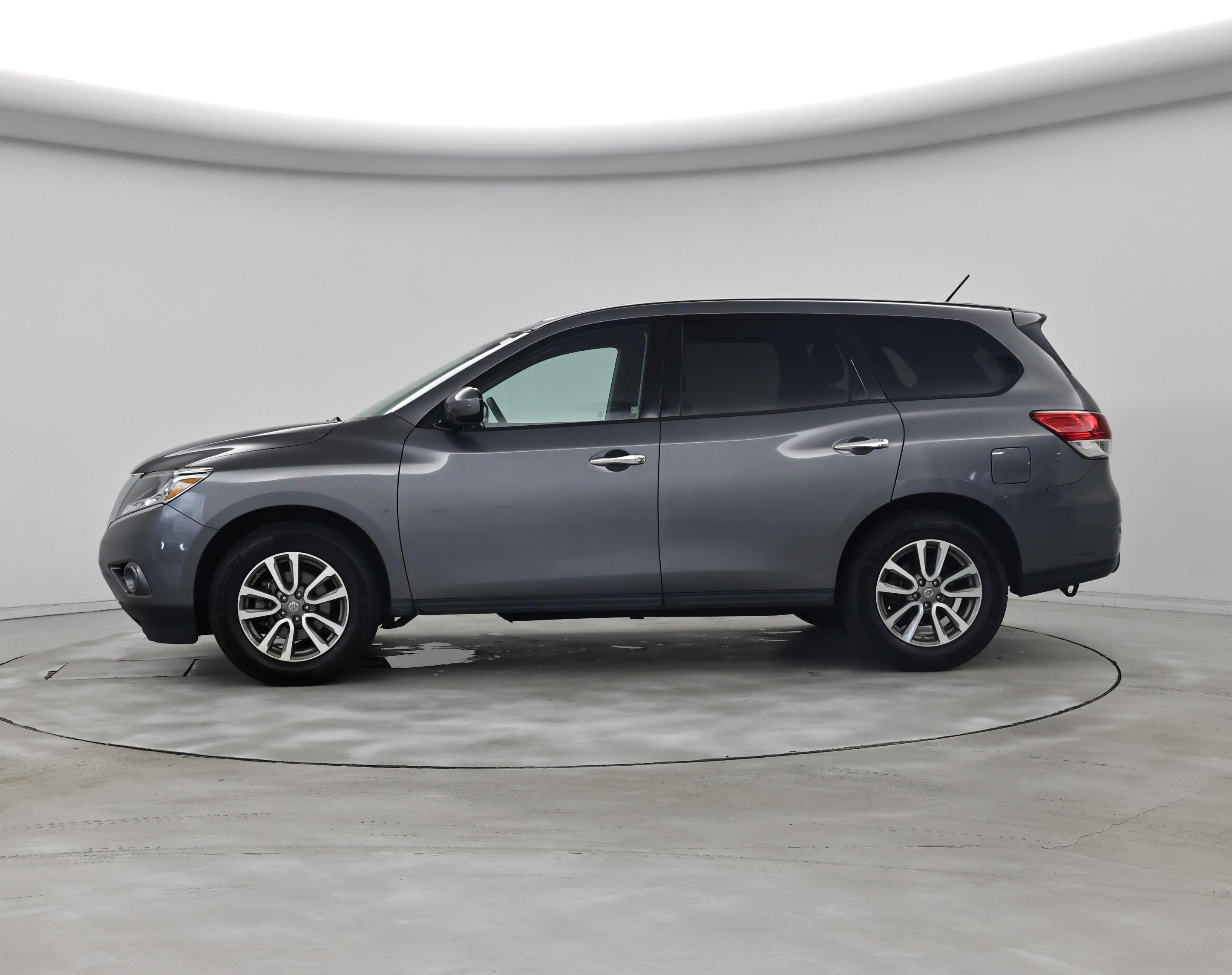 Thumbnail: 2015 Nissan Pathfinder - 3