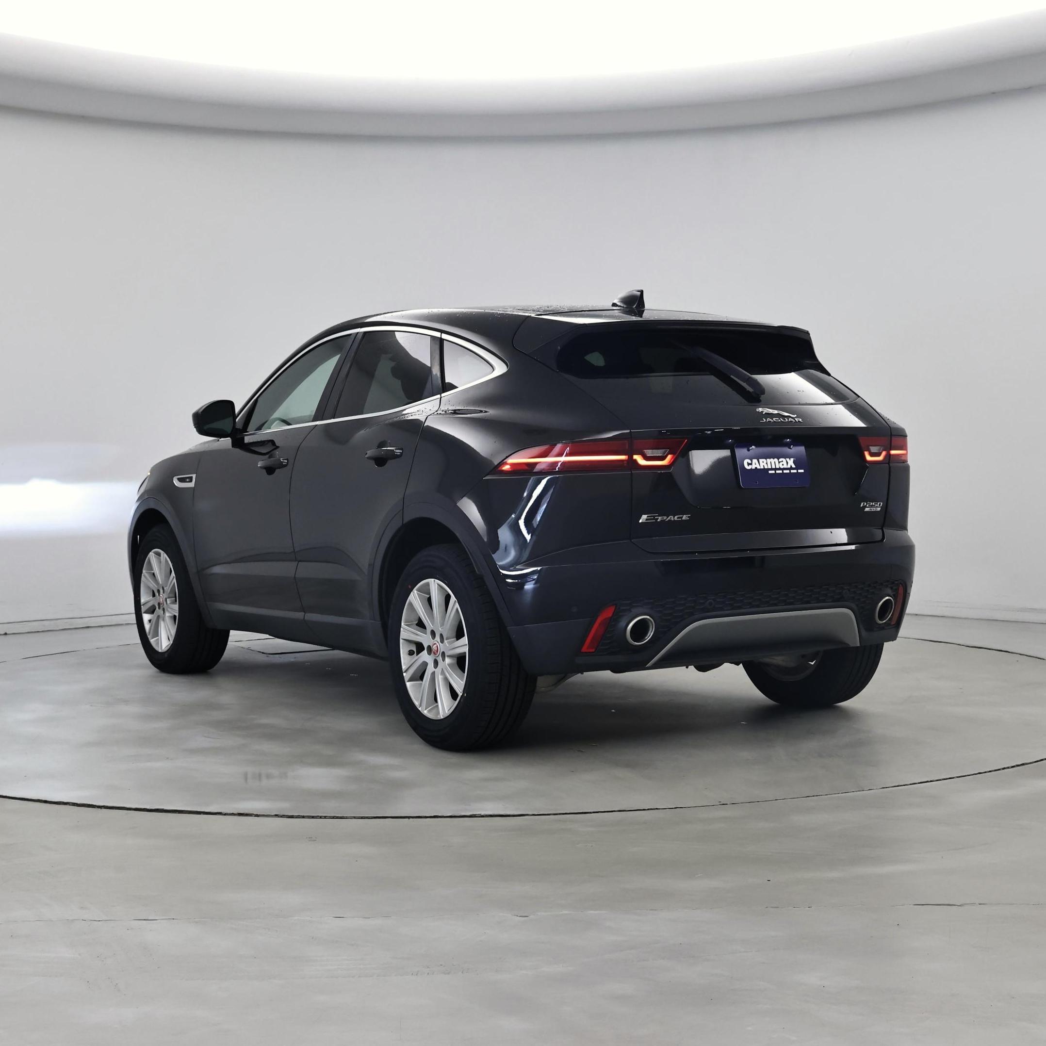 Thumbnail: 2018 Jaguar E-Pace - 2