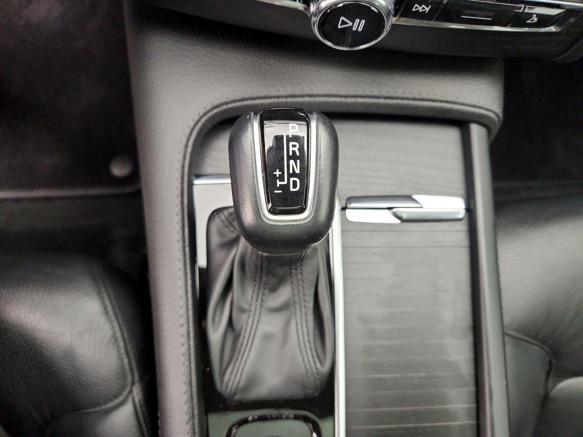 Thumbnail: 2020 Volvo XC90 - 18