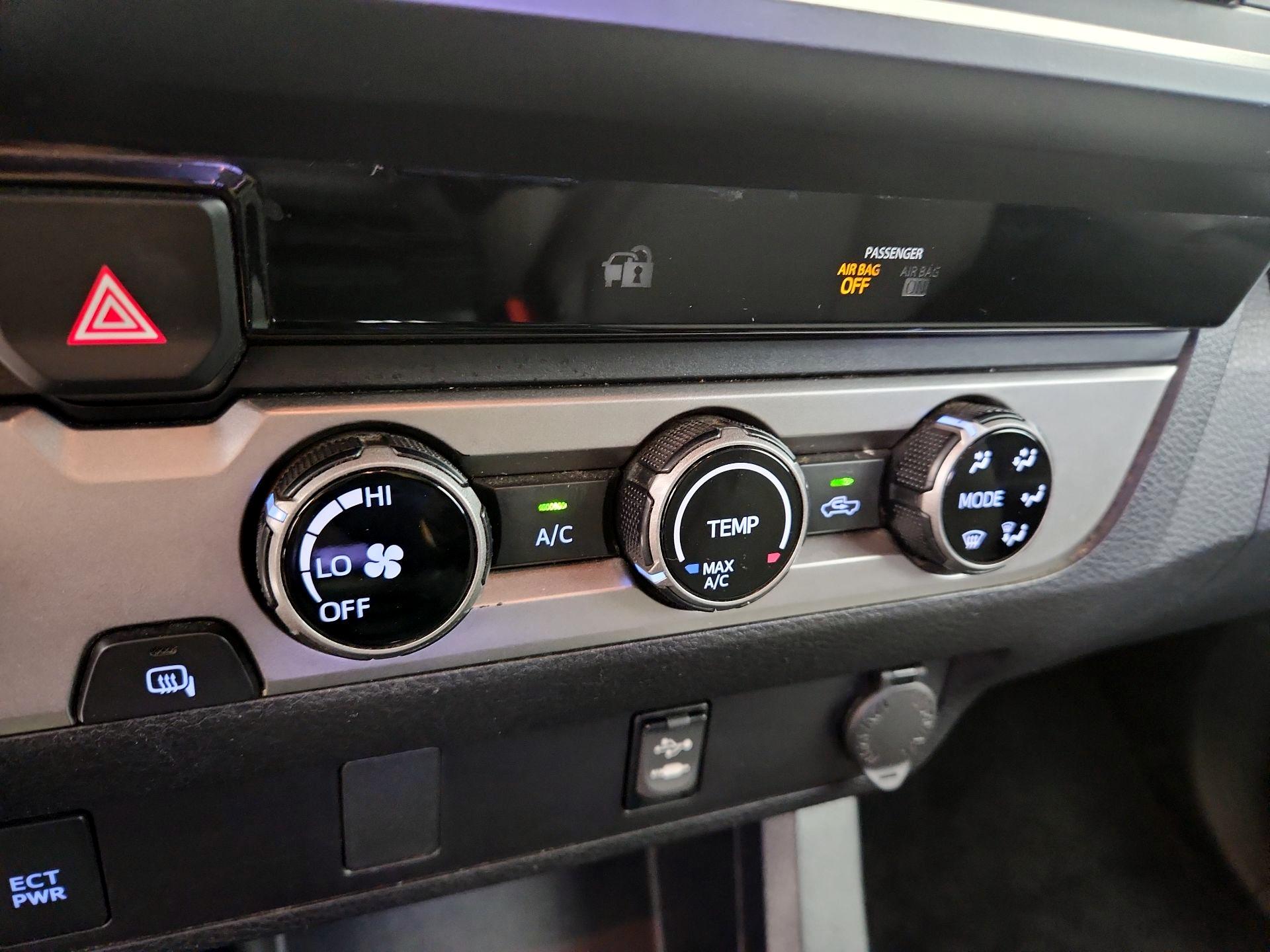 Thumbnail: 2017 Toyota Tacoma - 16