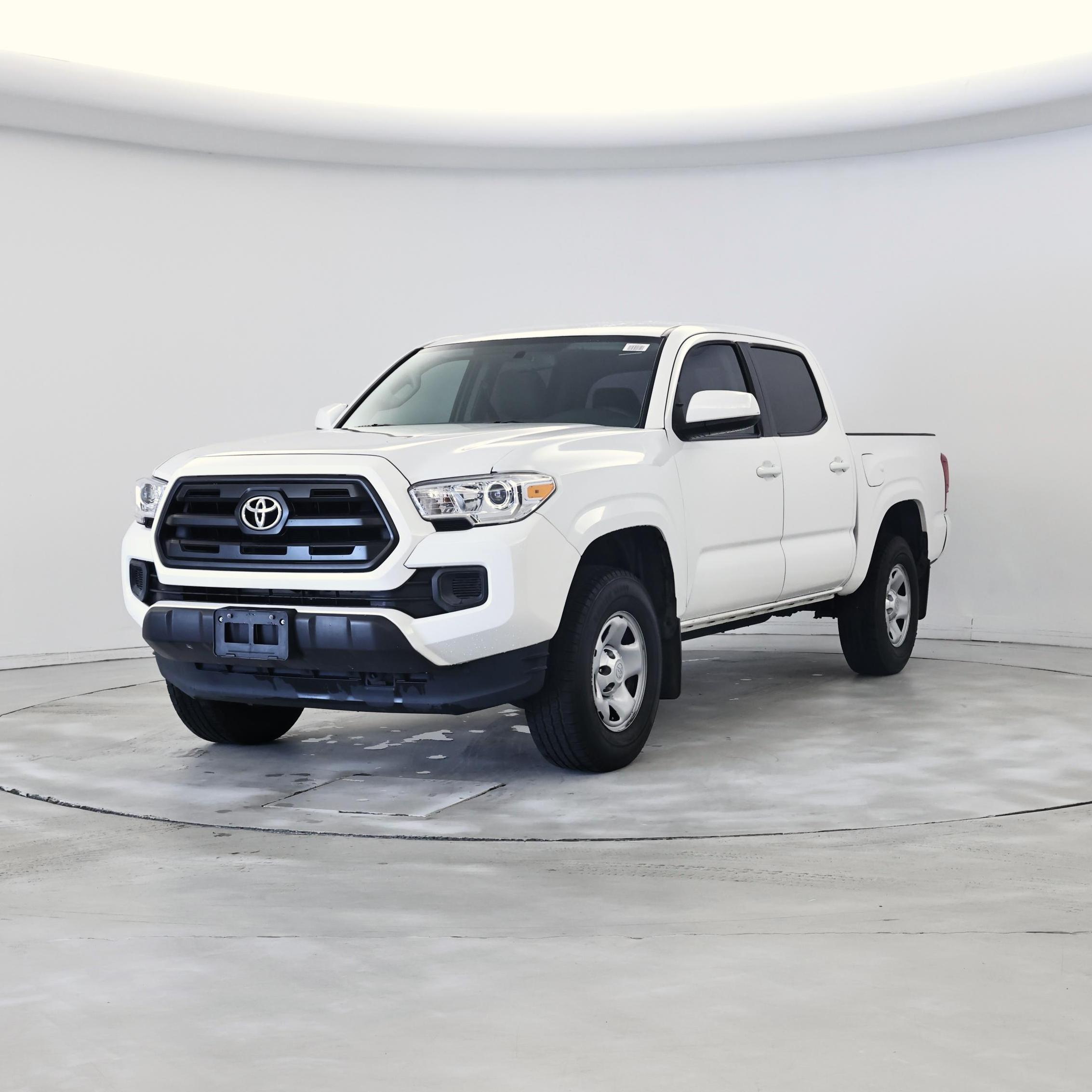 Thumbnail: 2017 Toyota Tacoma - 4