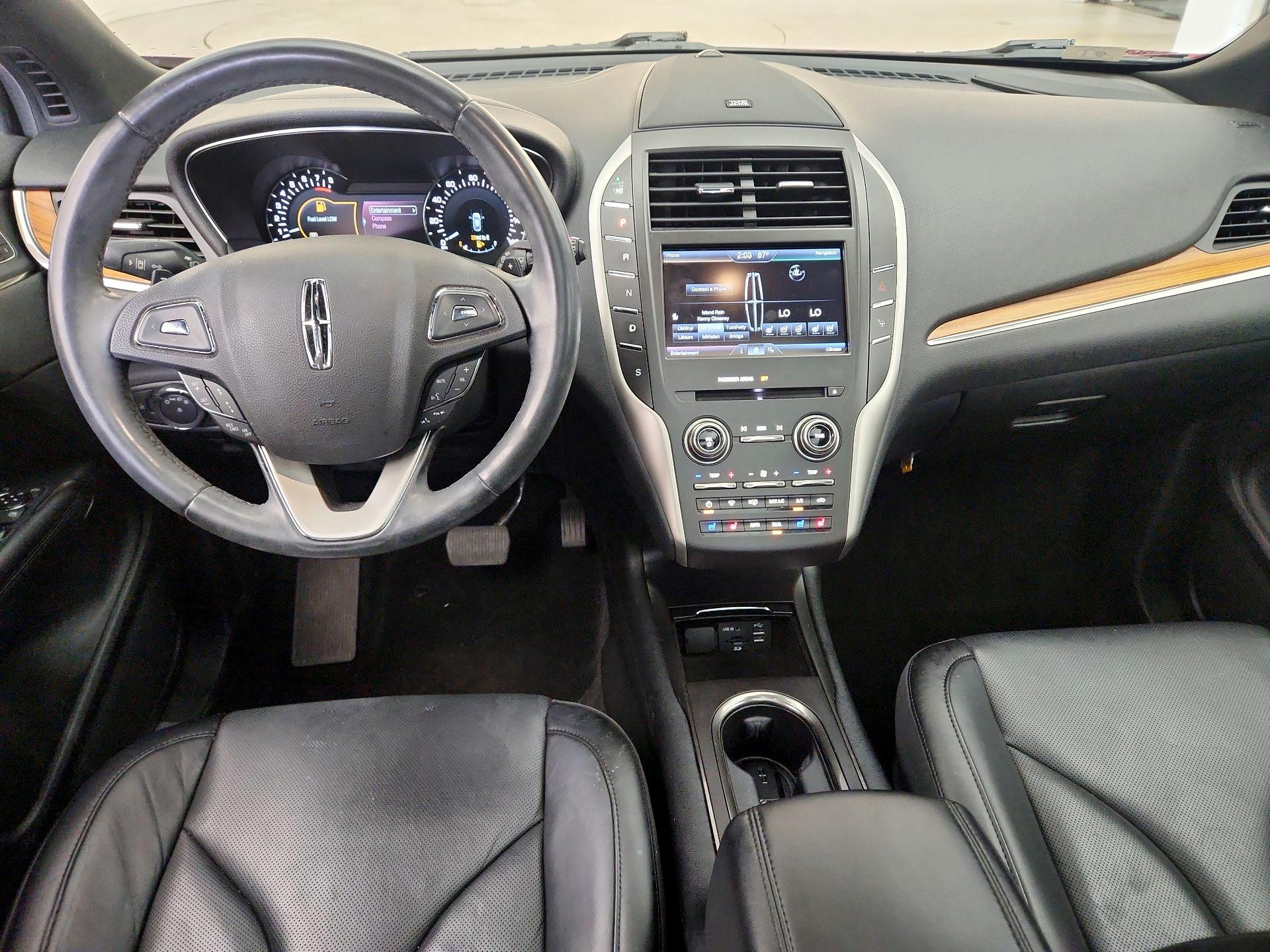 Thumbnail: 2015 Lincoln MKC - 9