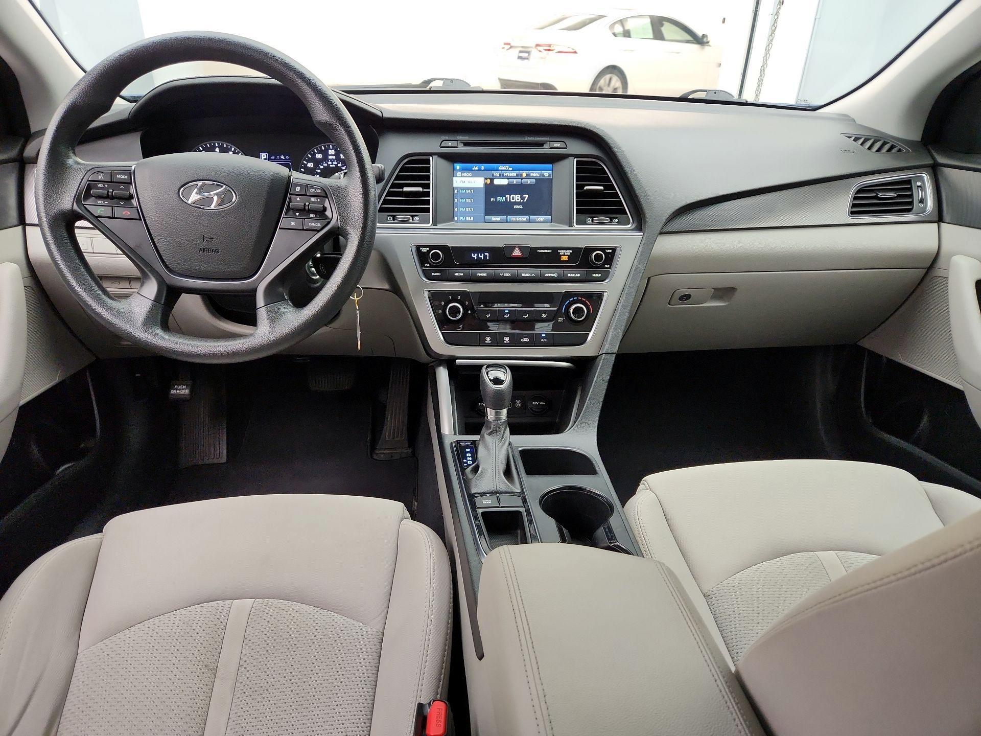 Thumbnail: 2017 Hyundai Sonata - 9