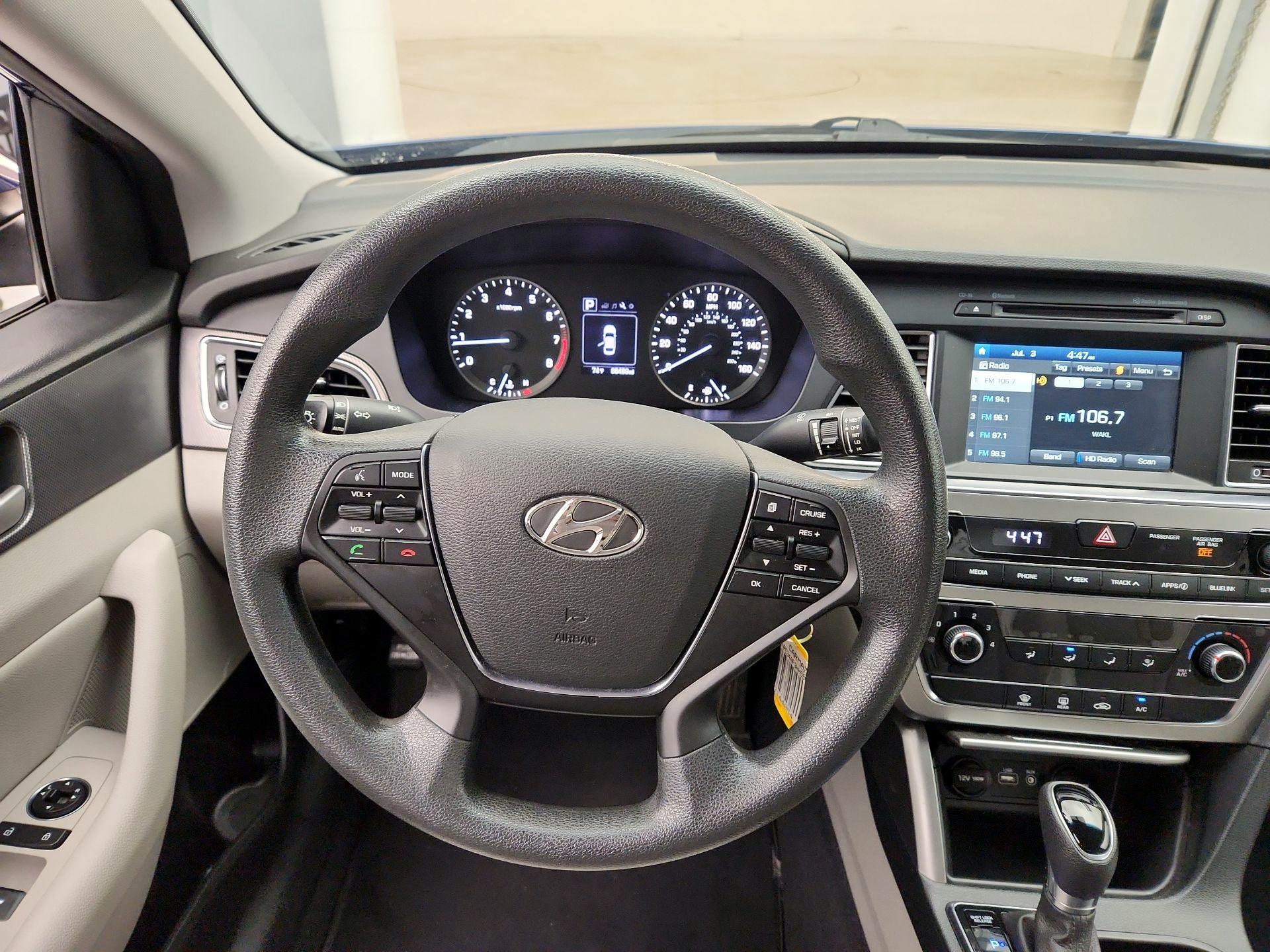 Thumbnail: 2017 Hyundai Sonata - 10