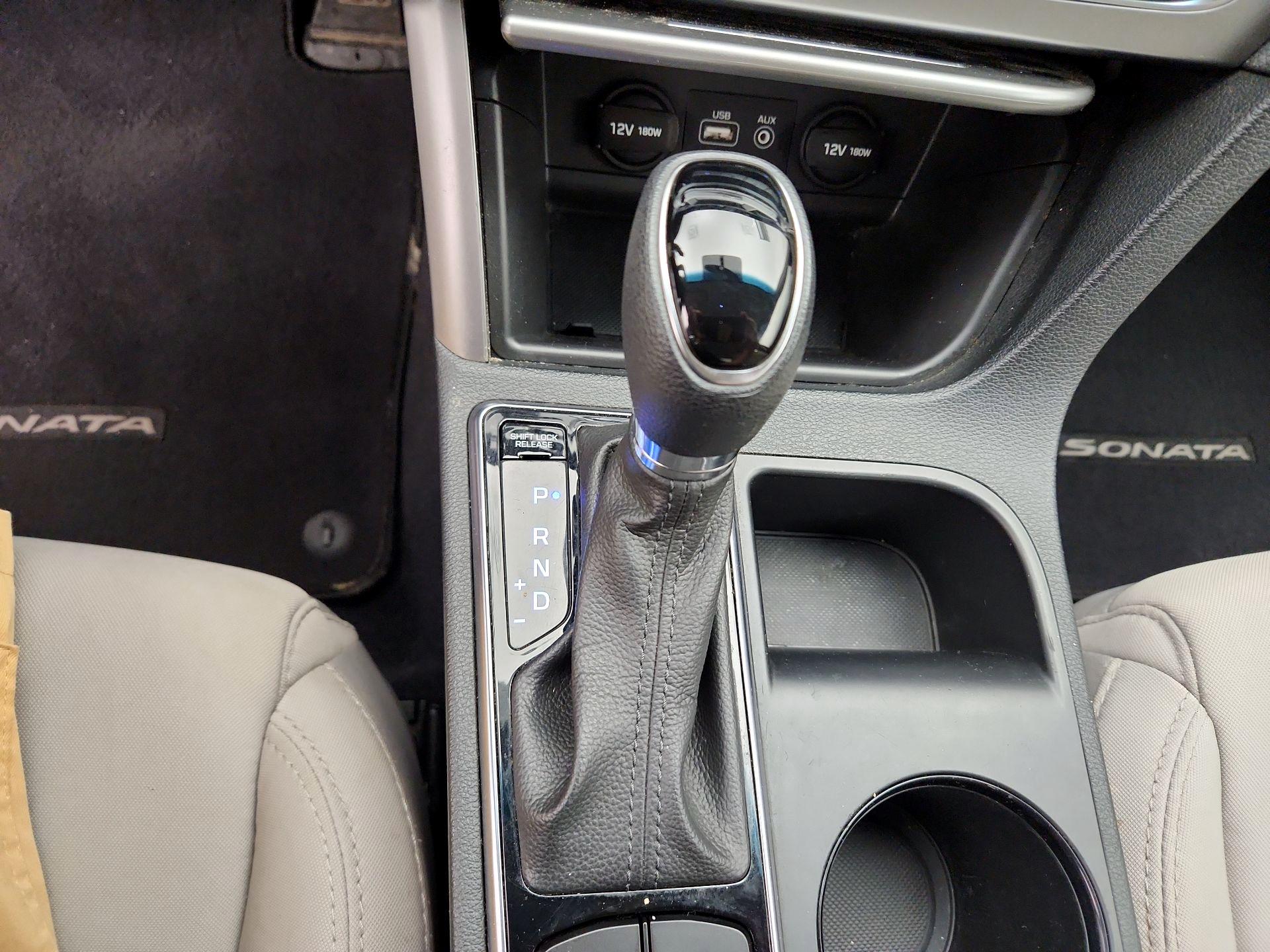 Thumbnail: 2017 Hyundai Sonata - 17