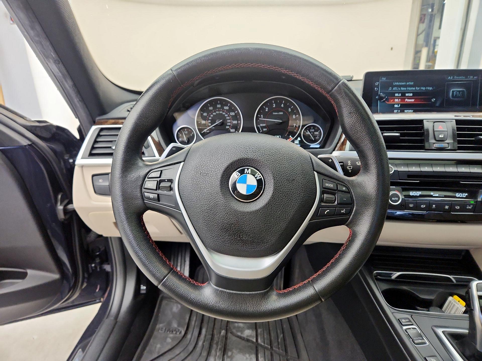 Thumbnail: 2017 BMW 3 Series - 10