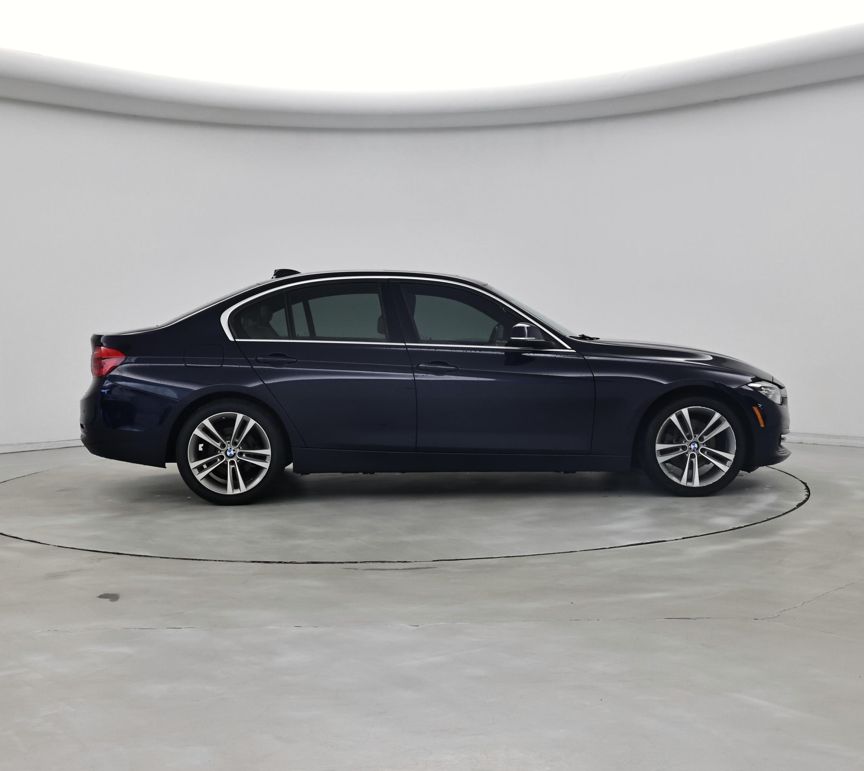 Thumbnail: 2017 BMW 3 Series - 7