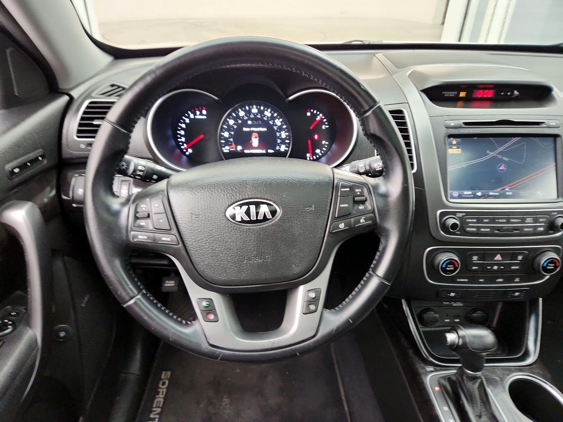 Thumbnail: 2014 Kia Sorento - 10