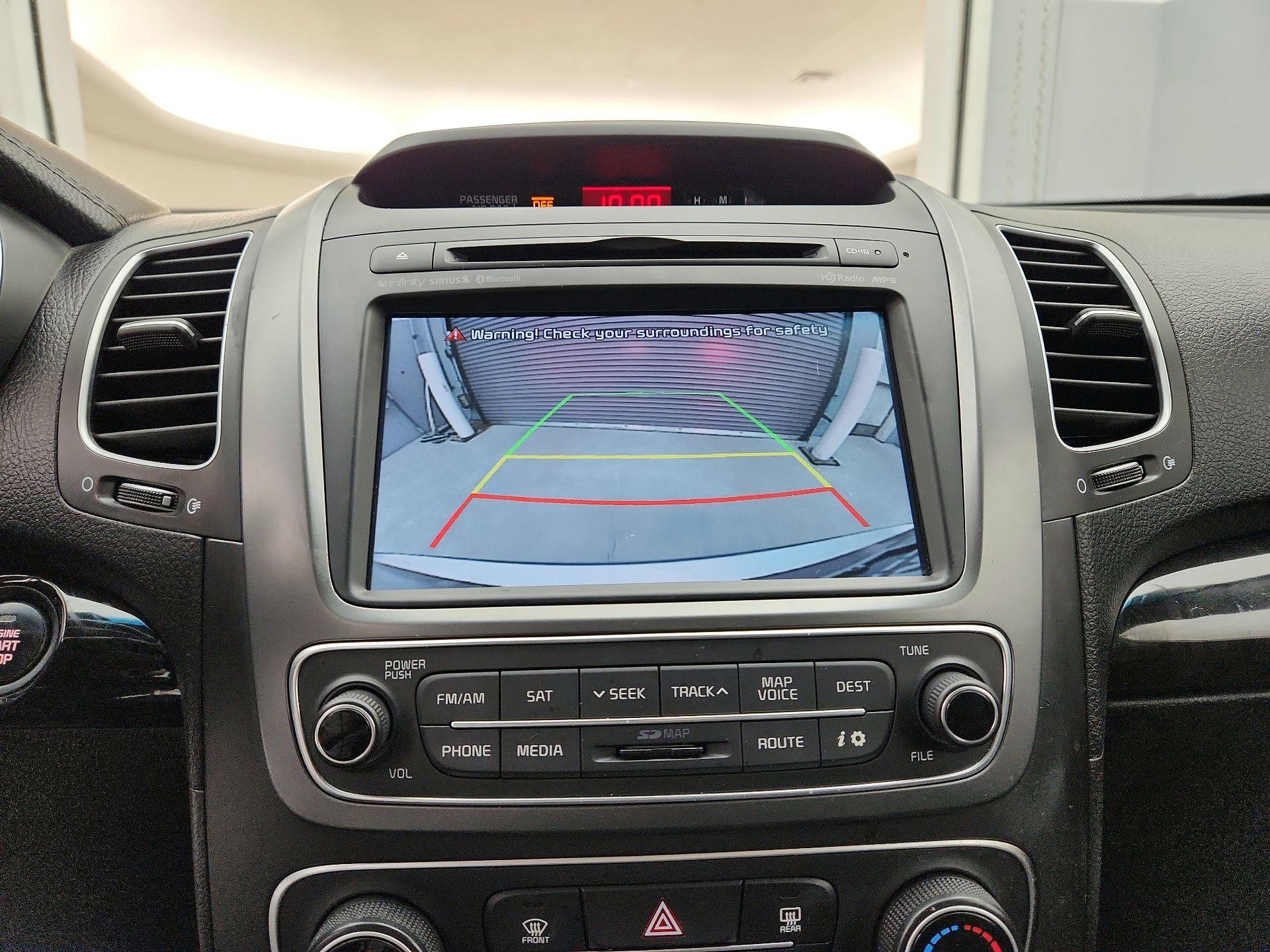 Thumbnail: 2014 Kia Sorento - 15