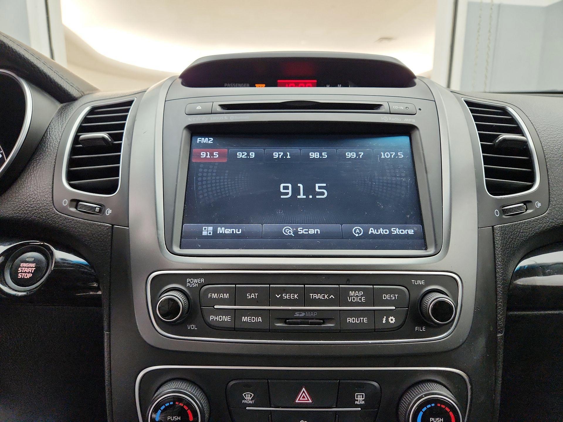 Thumbnail: 2014 Kia Sorento - 16