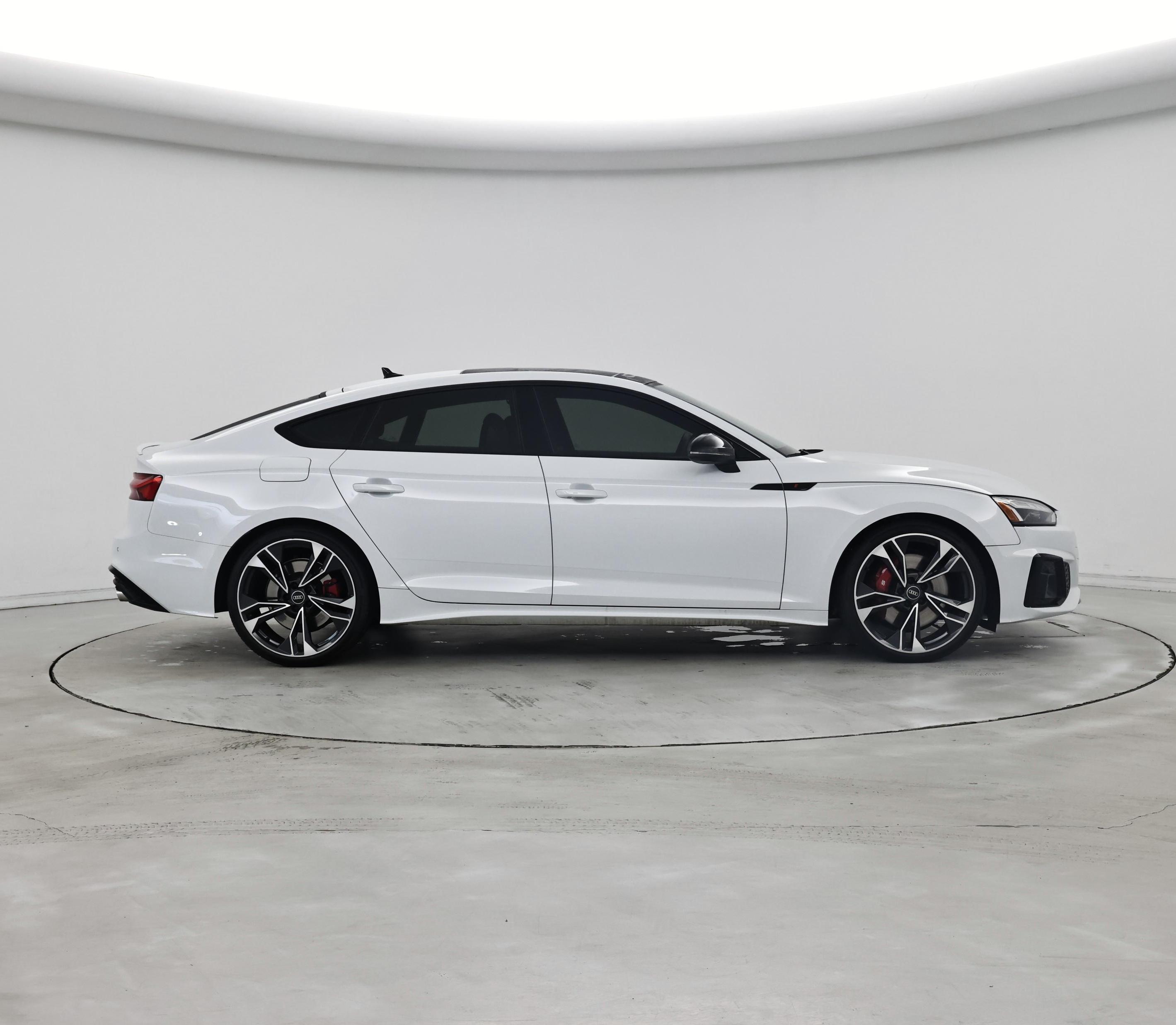 Thumbnail: 2022 Audi S5 - 7
