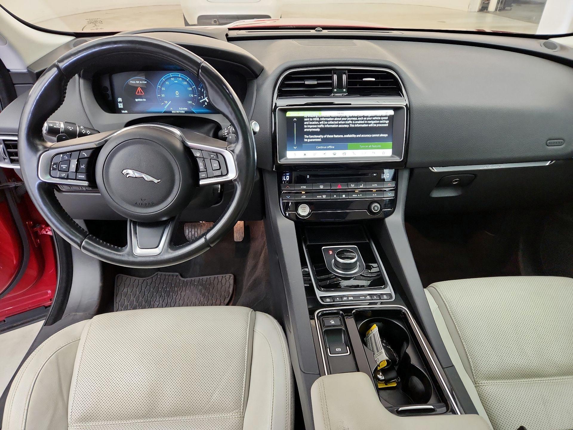 Thumbnail: 2018 Jaguar F-Pace - 9