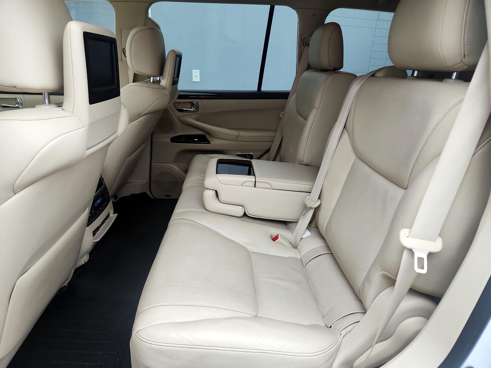 Thumbnail: 2014 Lexus LX - 20
