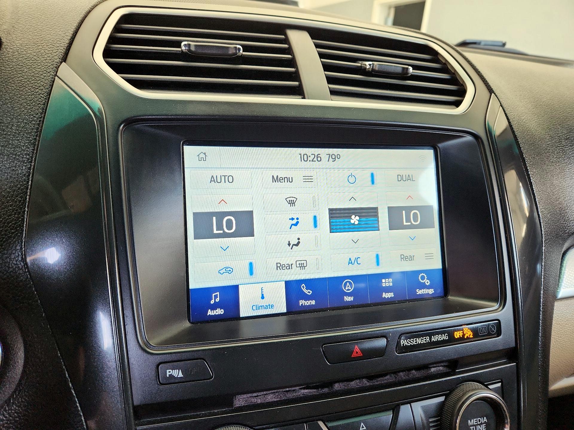 Thumbnail: 2016 Ford Explorer - 17