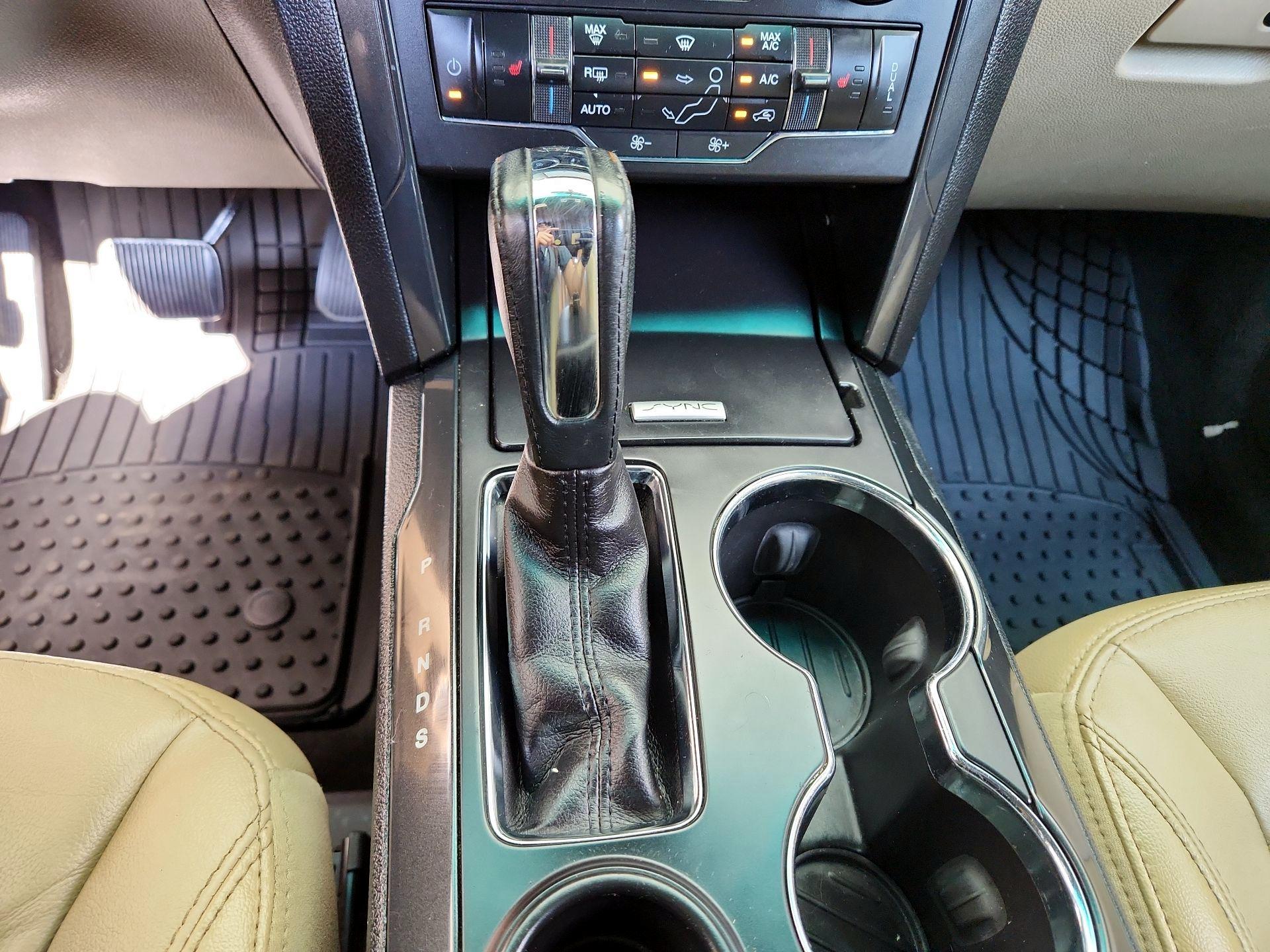 Thumbnail: 2016 Ford Explorer - 18