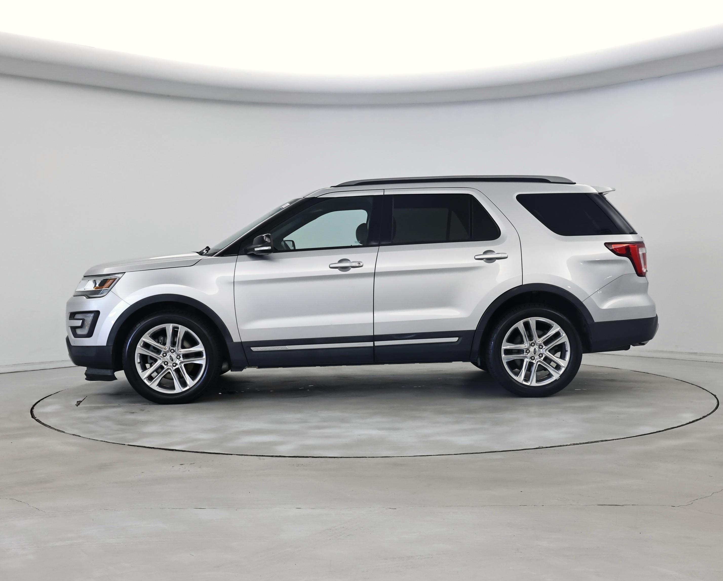 Thumbnail: 2016 Ford Explorer - 3