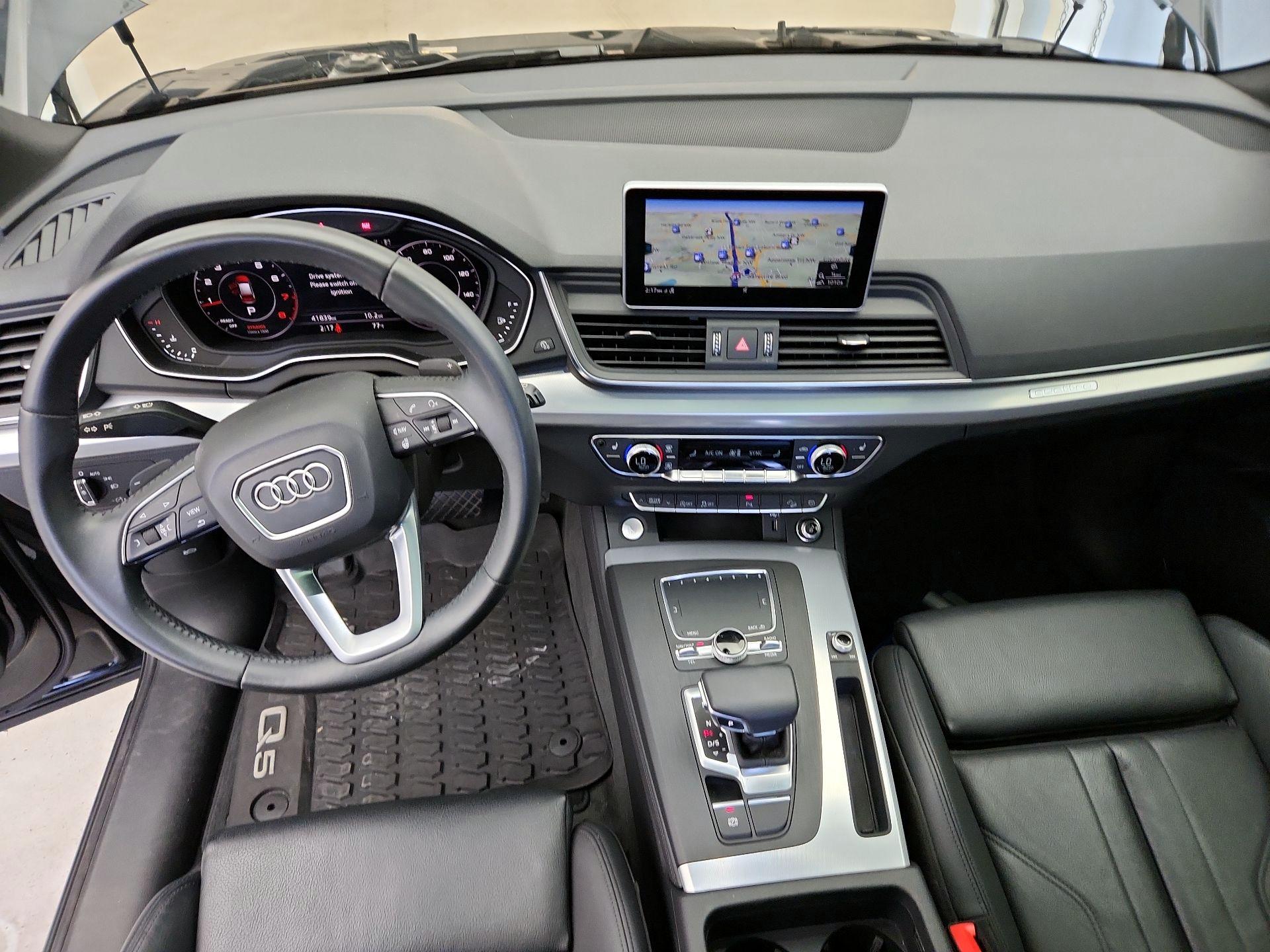 Thumbnail: 2020 Audi Q5 - 9