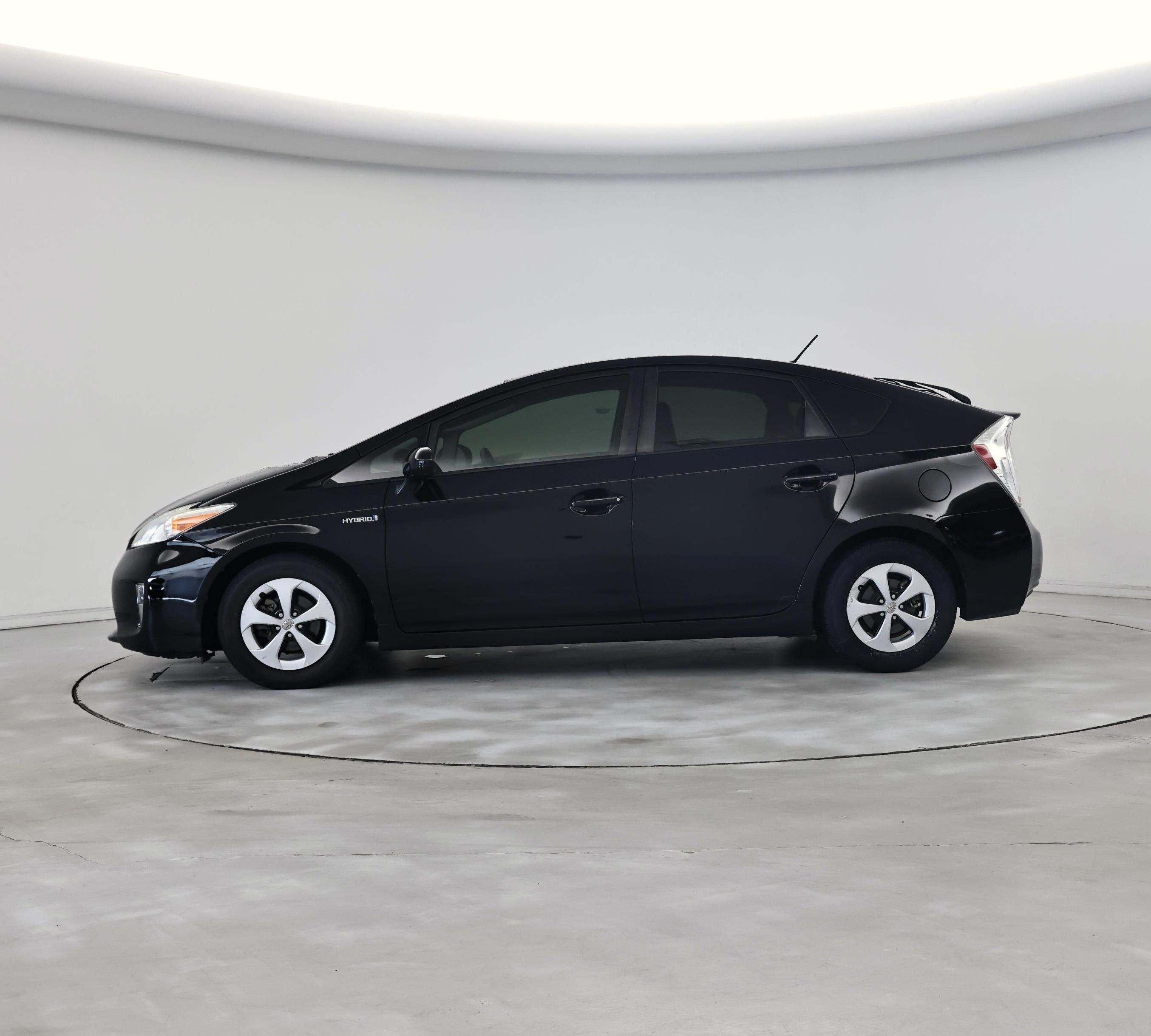 Thumbnail: 2014 Toyota Prius - 3