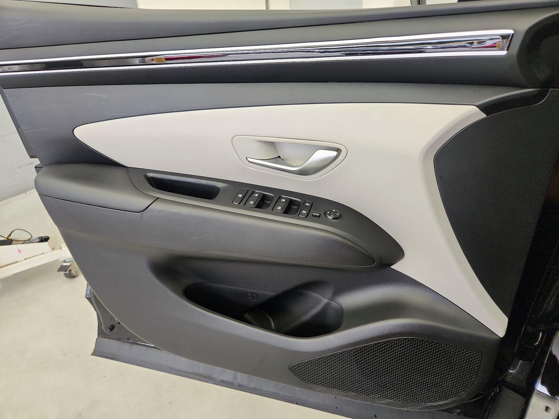 Thumbnail: 2023 Hyundai Tucson - 12