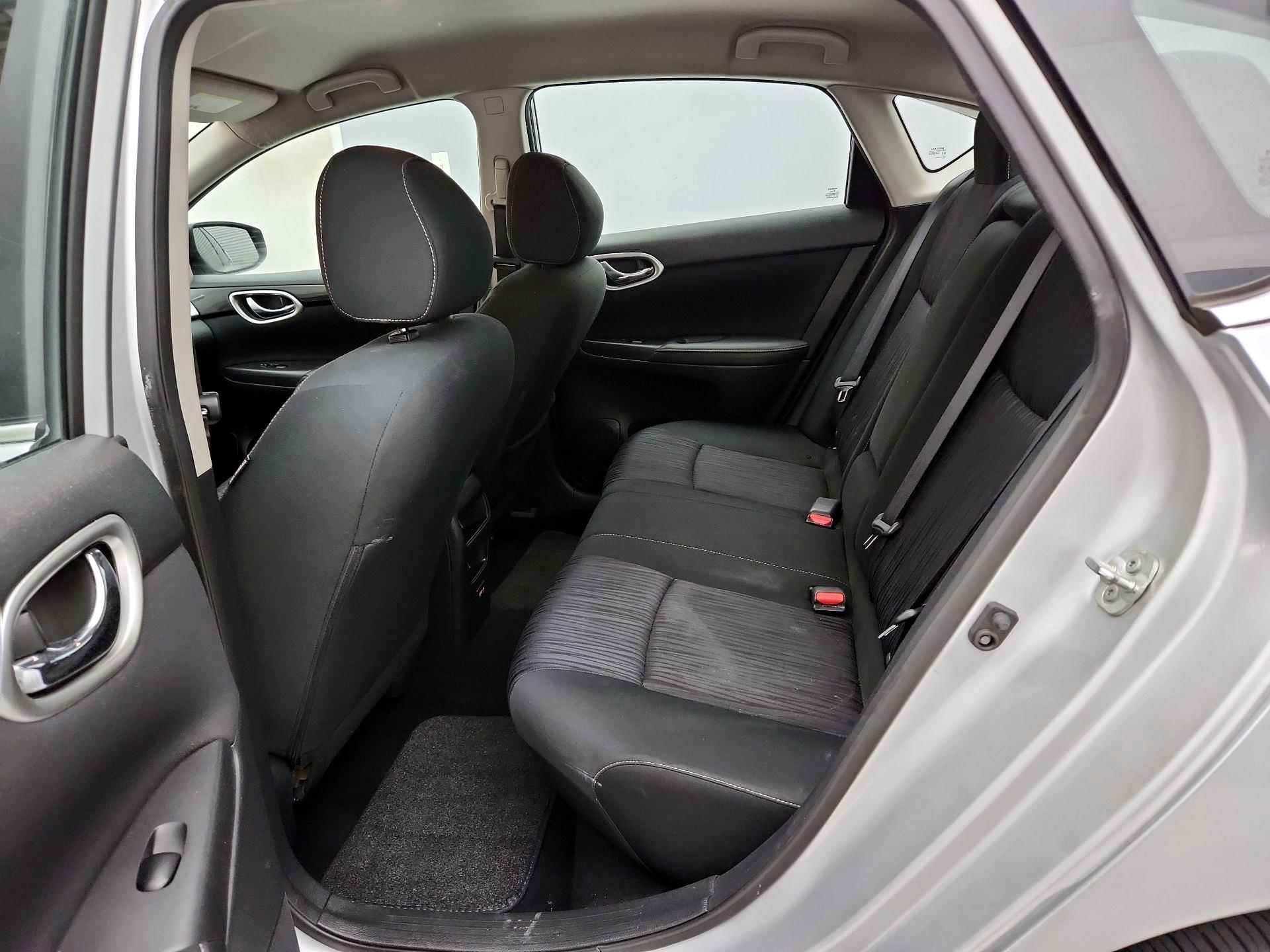 Thumbnail: 2019 Nissan Sentra - 19
