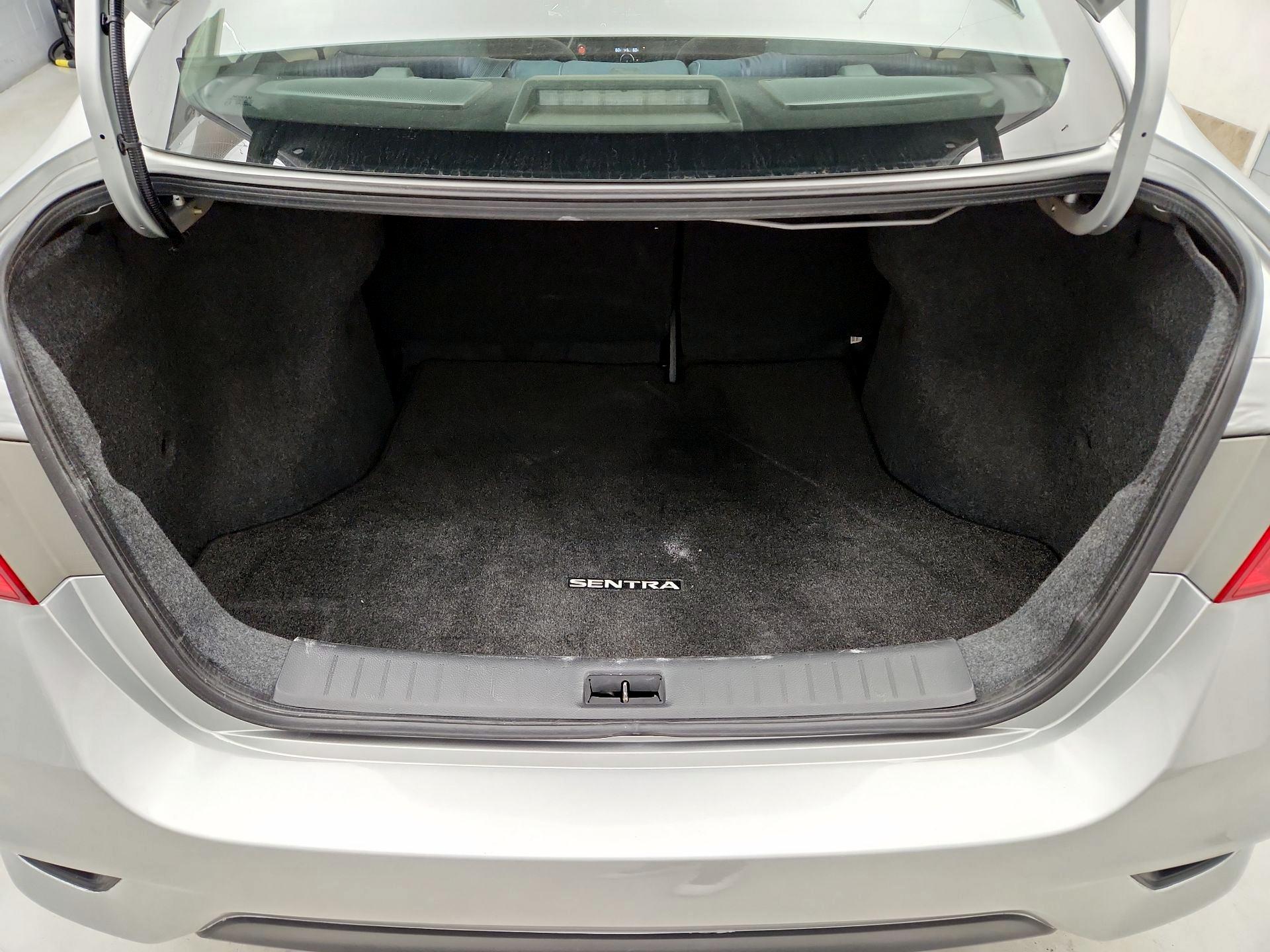Thumbnail: 2019 Nissan Sentra - 20