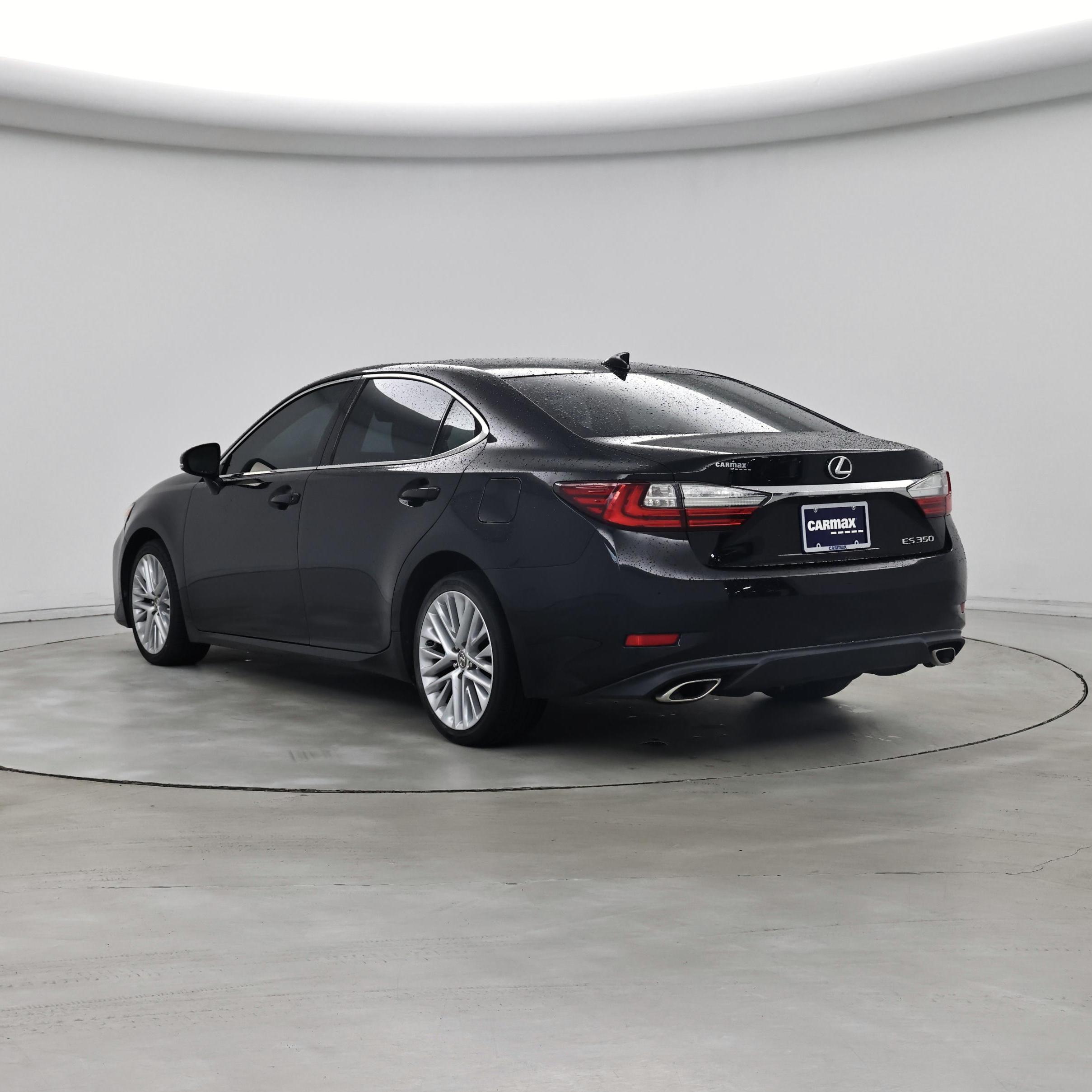 Thumbnail: 2018 Lexus ES - 2