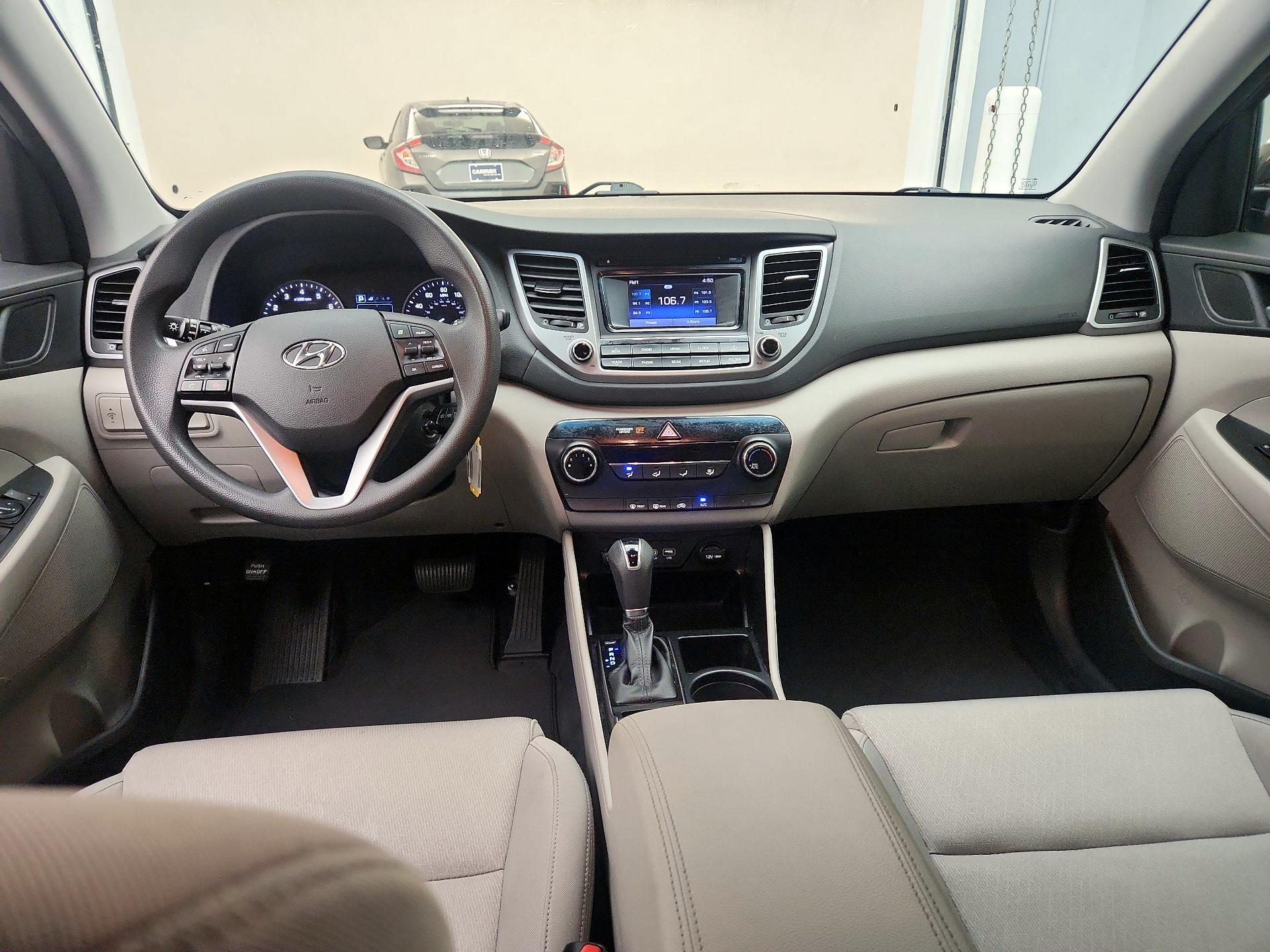 Thumbnail: 2017 Hyundai Tucson - 9